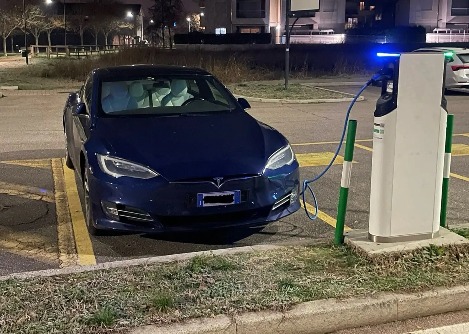 Tesla Model S 100D Allradantrieb - 1