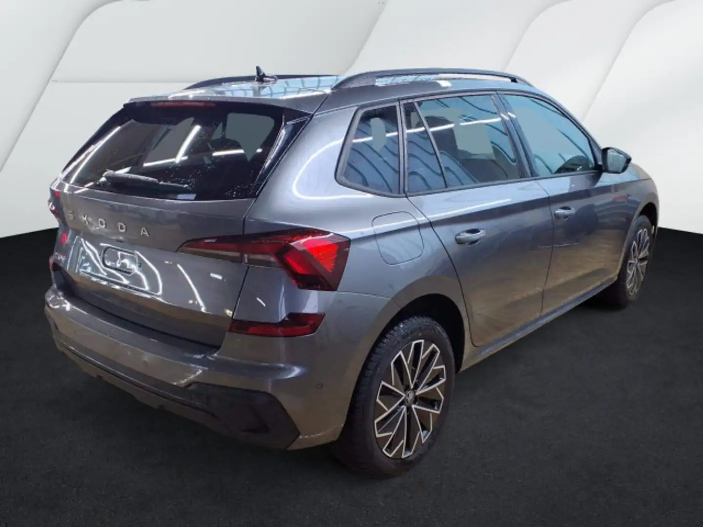 Skoda Kamiq Tour 1.0 TSI DSG AHK Navi Matrix VC RFK Grau - 2