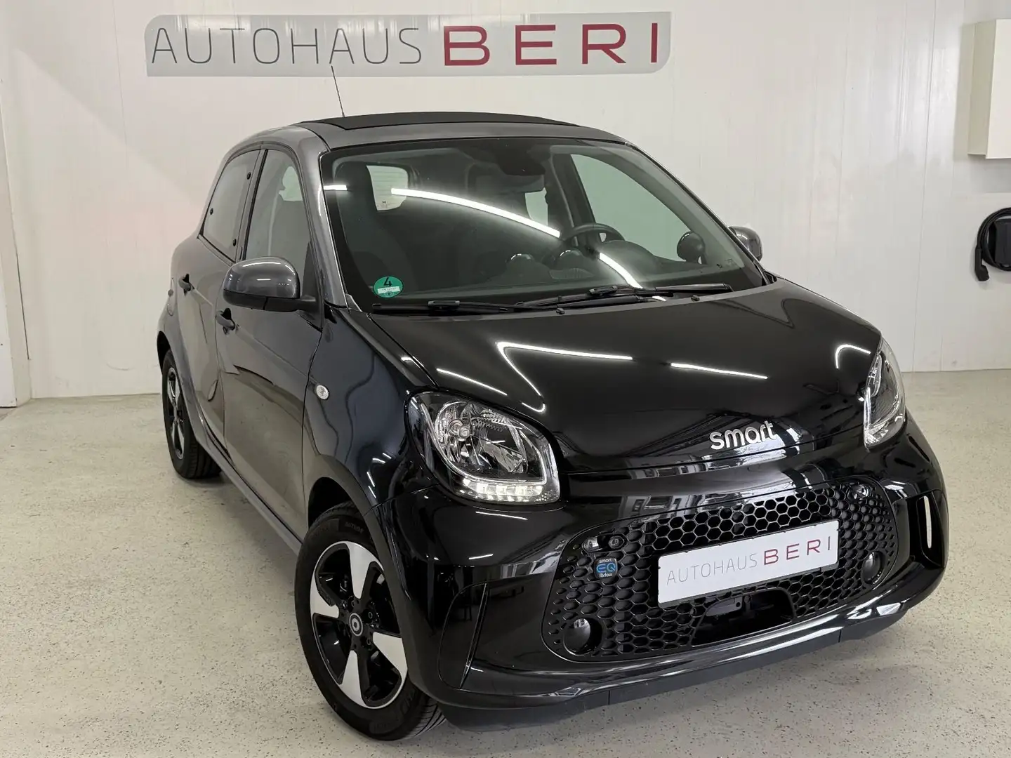 smart forFour electric *22KW*PDC*SHZ*Faltdach*Touch Schwarz - 1