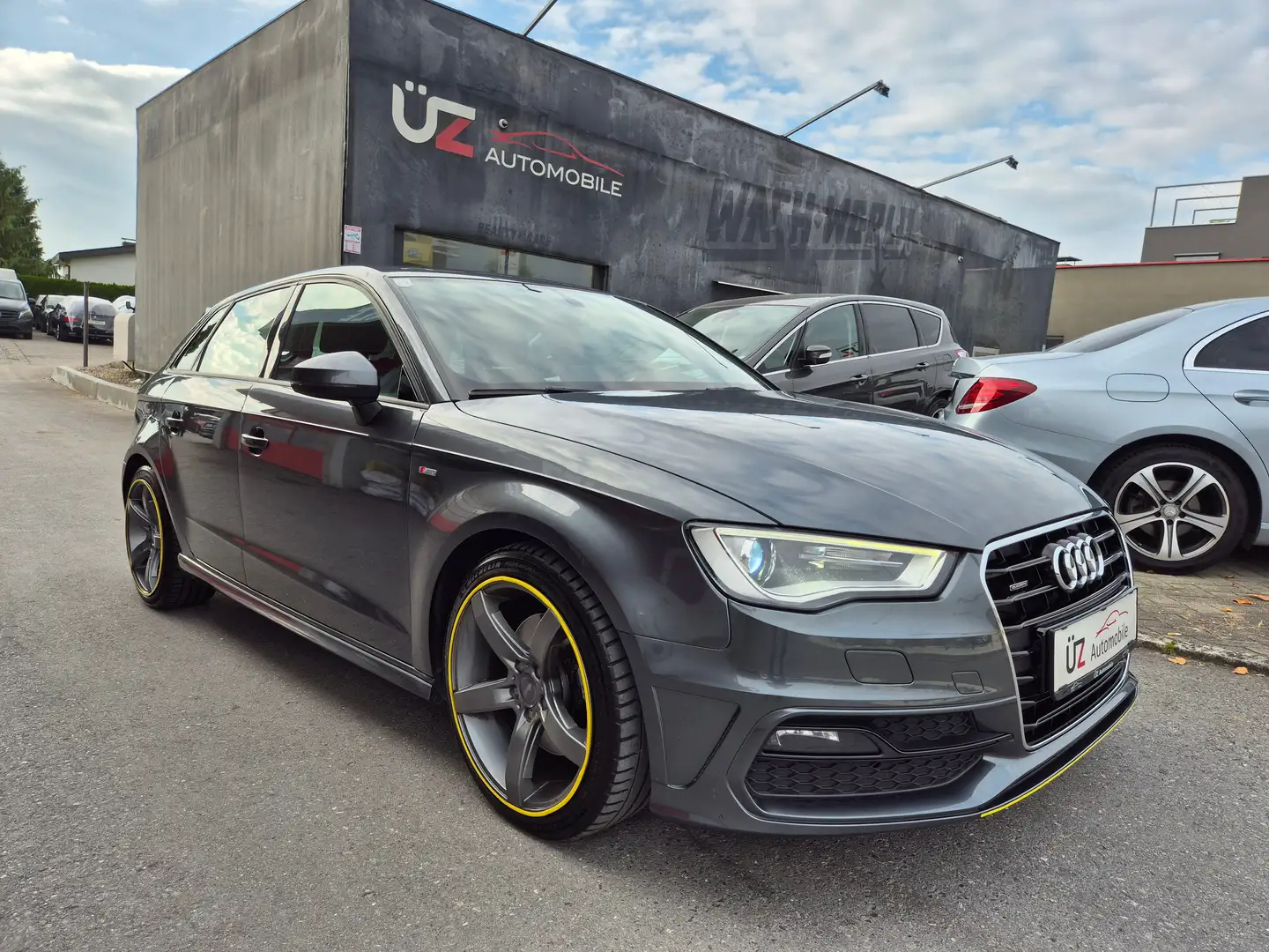 Audi A3 *** ALLRAD *** AUTOMATIK S line Sportpaket quattro Grau - 1