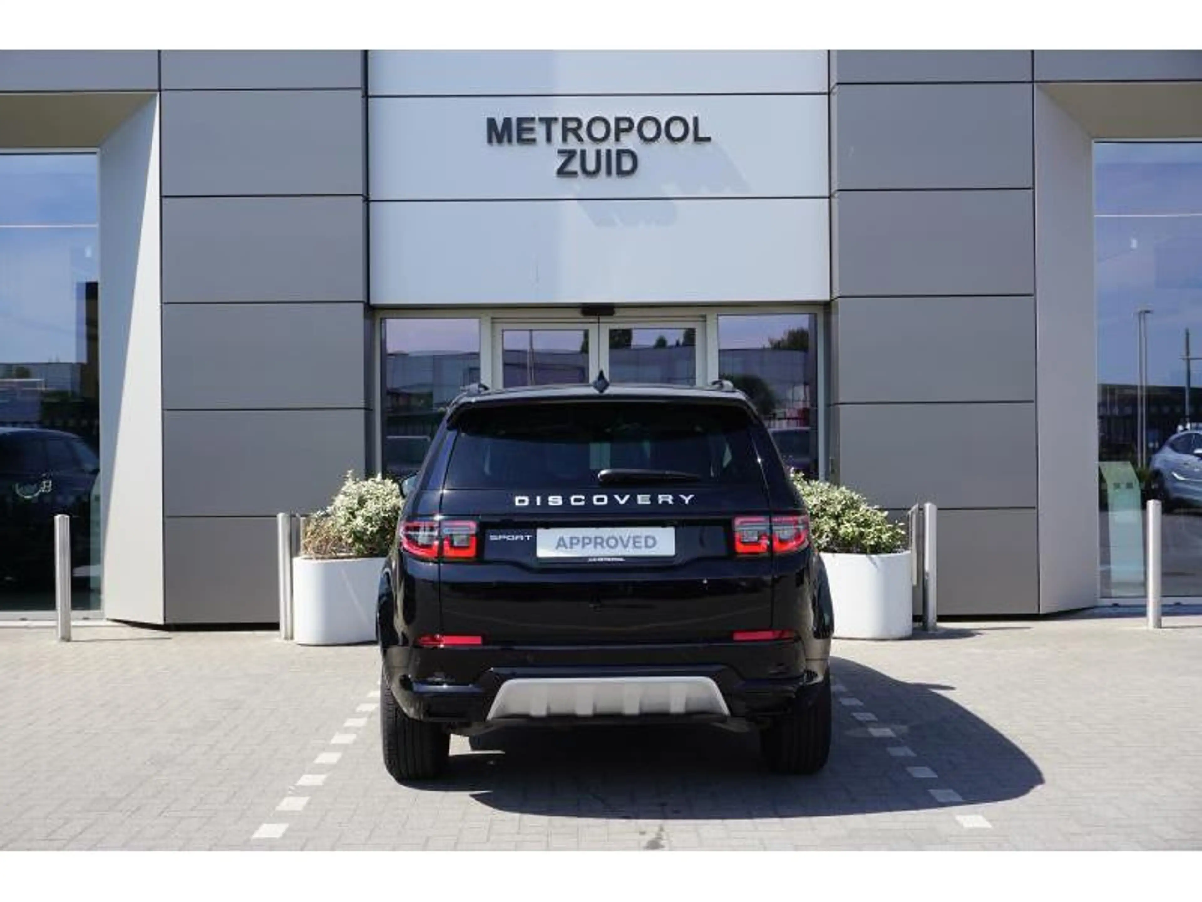 Land Rover Discovery Sport S — photo 7