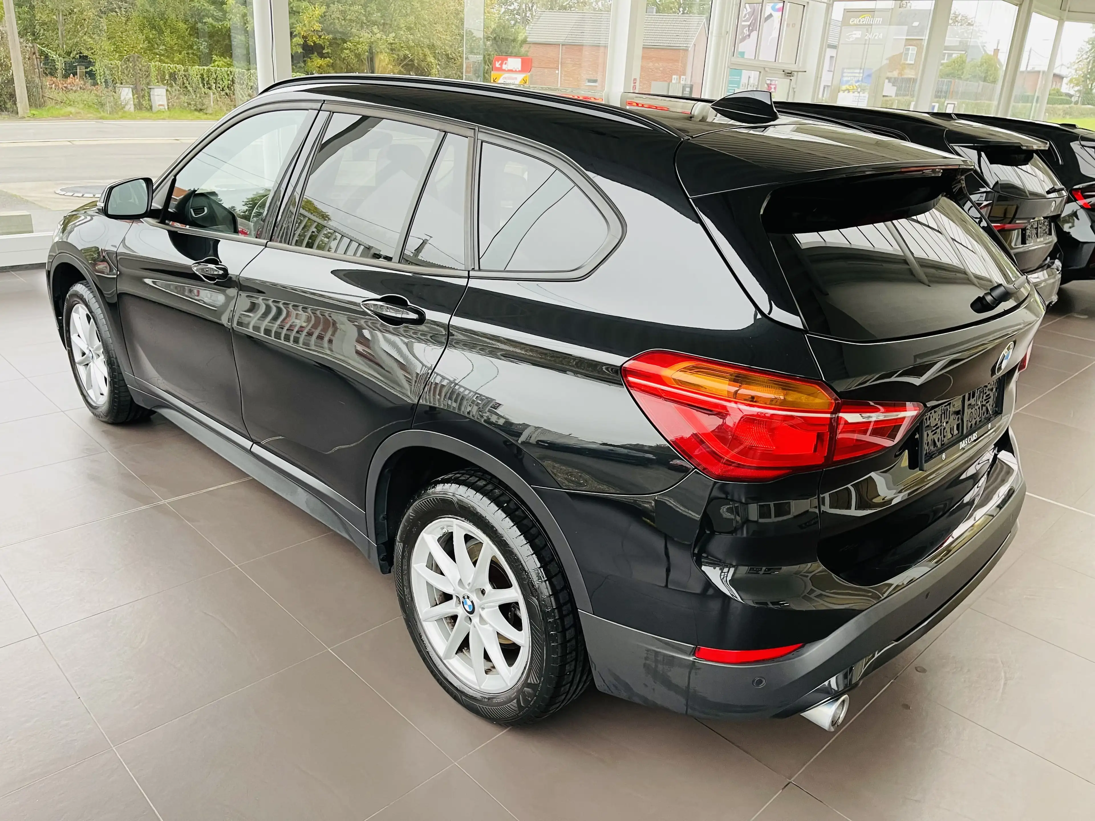 BMW X1 1.5 d *** GARANTIE + CUIR + GPS + CLIM AUTO *** — photo 8