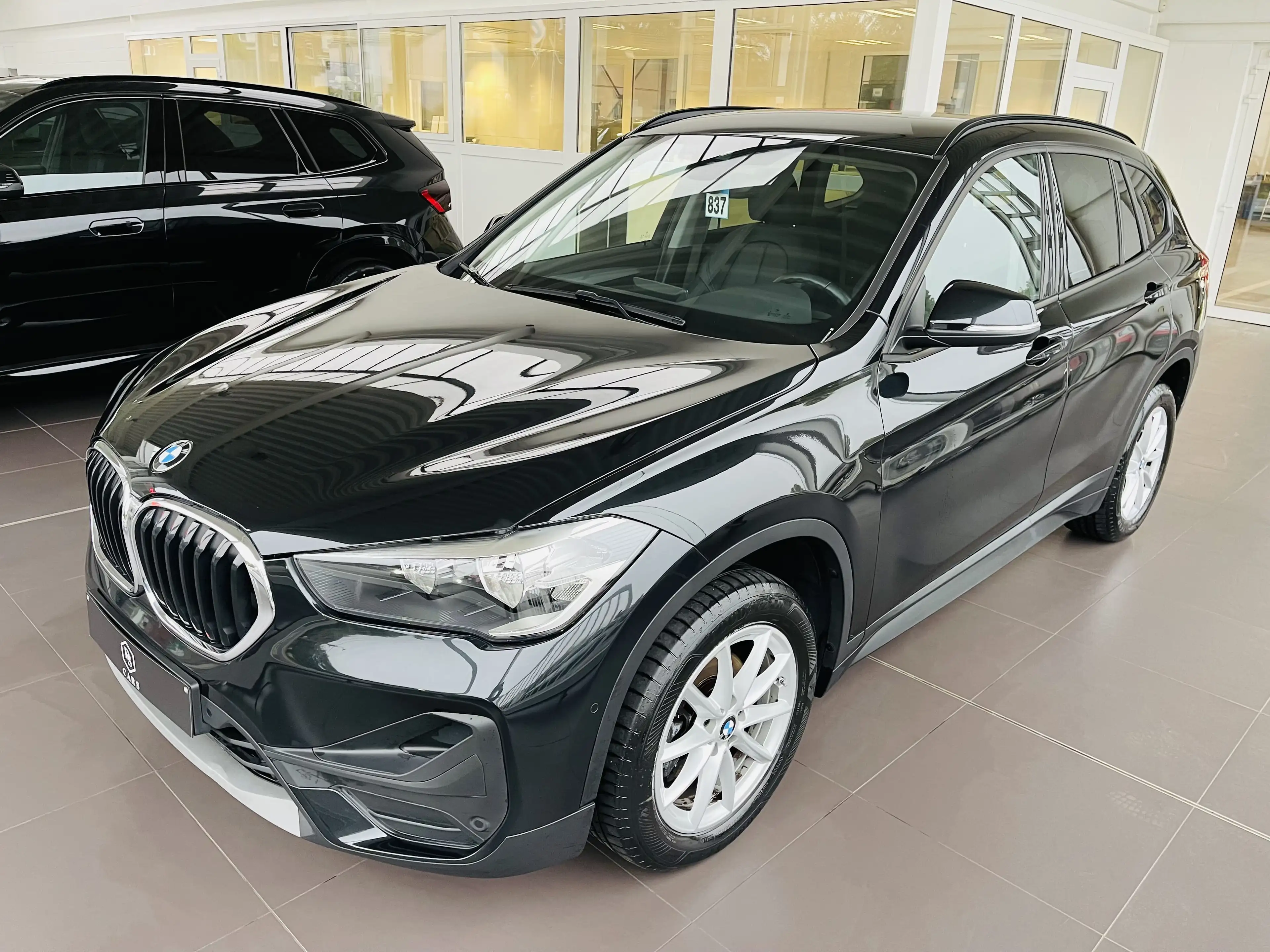 BMW X1 1.5 d *** GARANTIE + CUIR + GPS + CLIM AUTO *** — photo 2