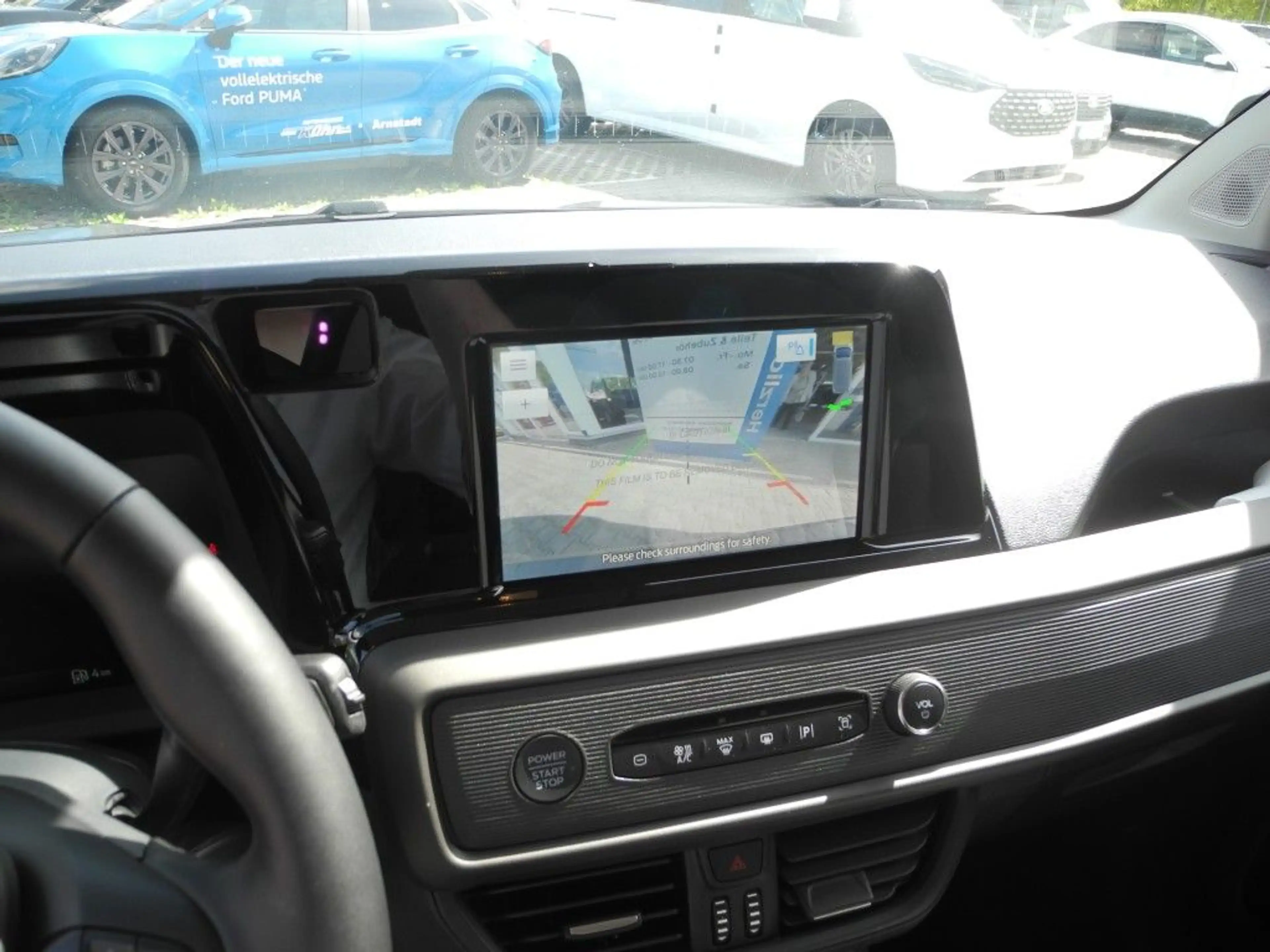 Ford Tourneo Courier 1.0 TITANIUM - Navi, ACC, TW-Ass., Kamera, PDC v/h — photo 11