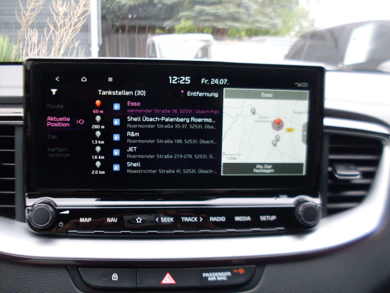 Kia ProCeed / pro_cee'd GT — photo 10