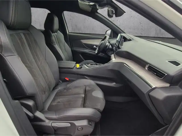 Peugeot 3008 view 13