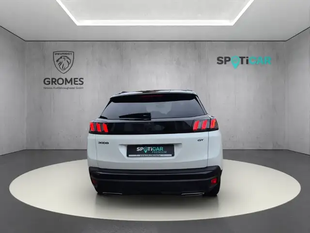 Peugeot 3008 view 4