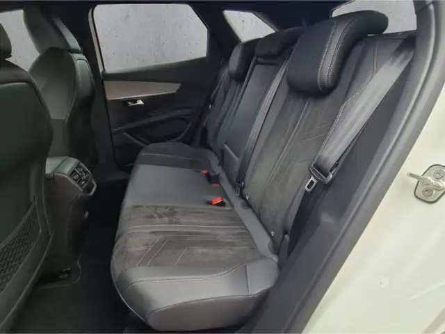 Peugeot 3008 view 8