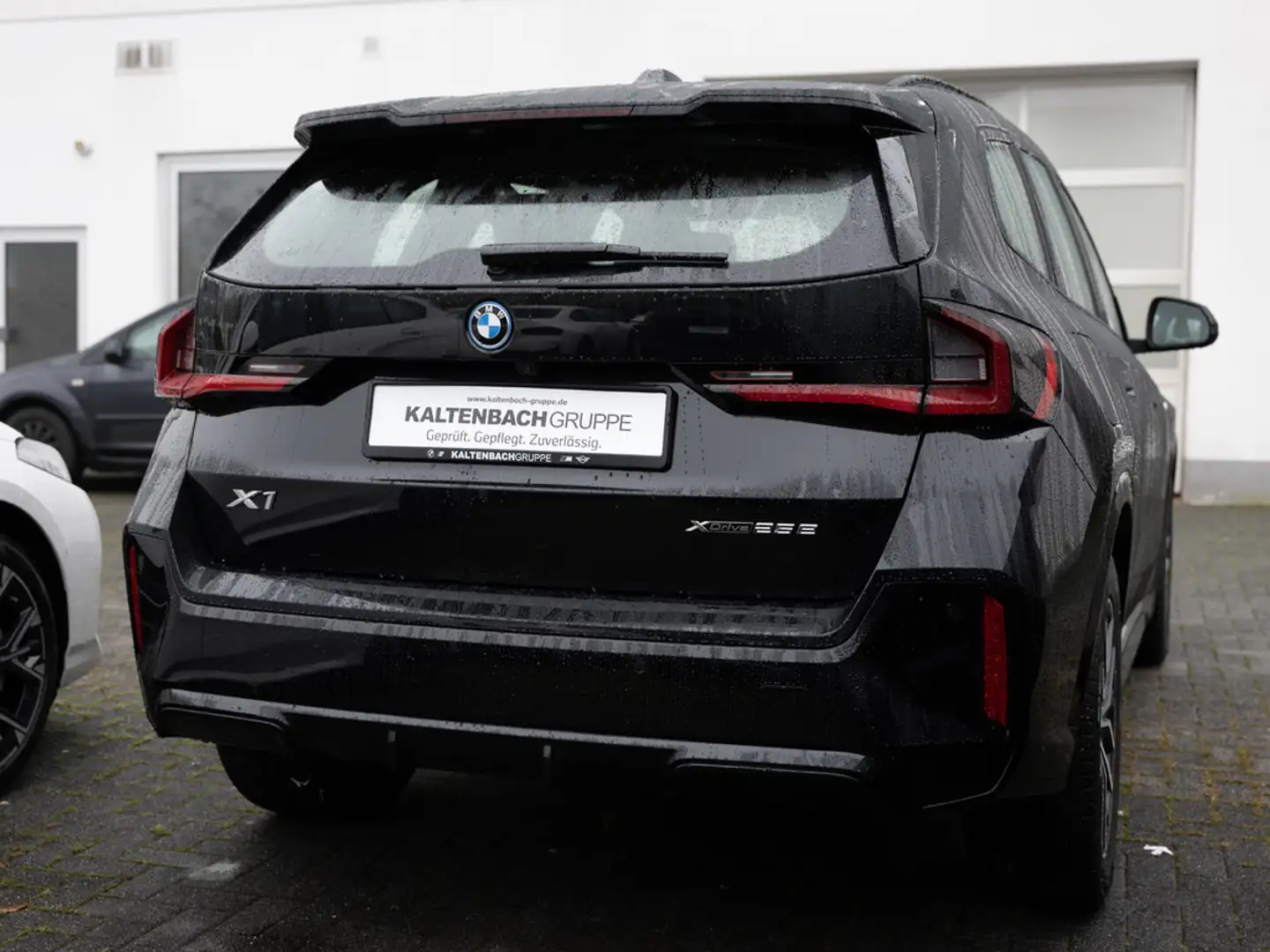 BMW X1 xDrive 25e M-Sport LED ACC NAVI KAMERA Schwarz - 2