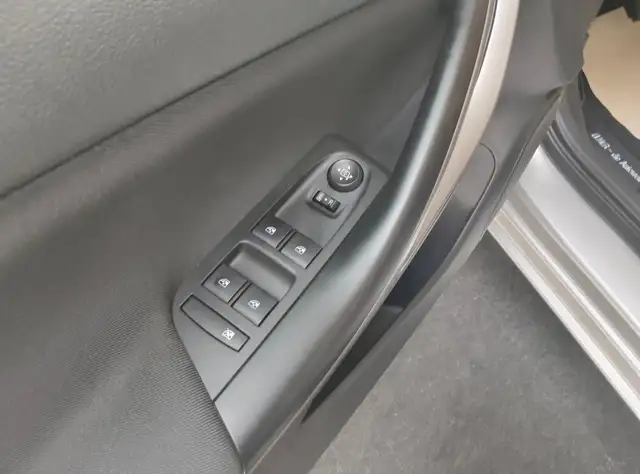 Opel Astra view 10
