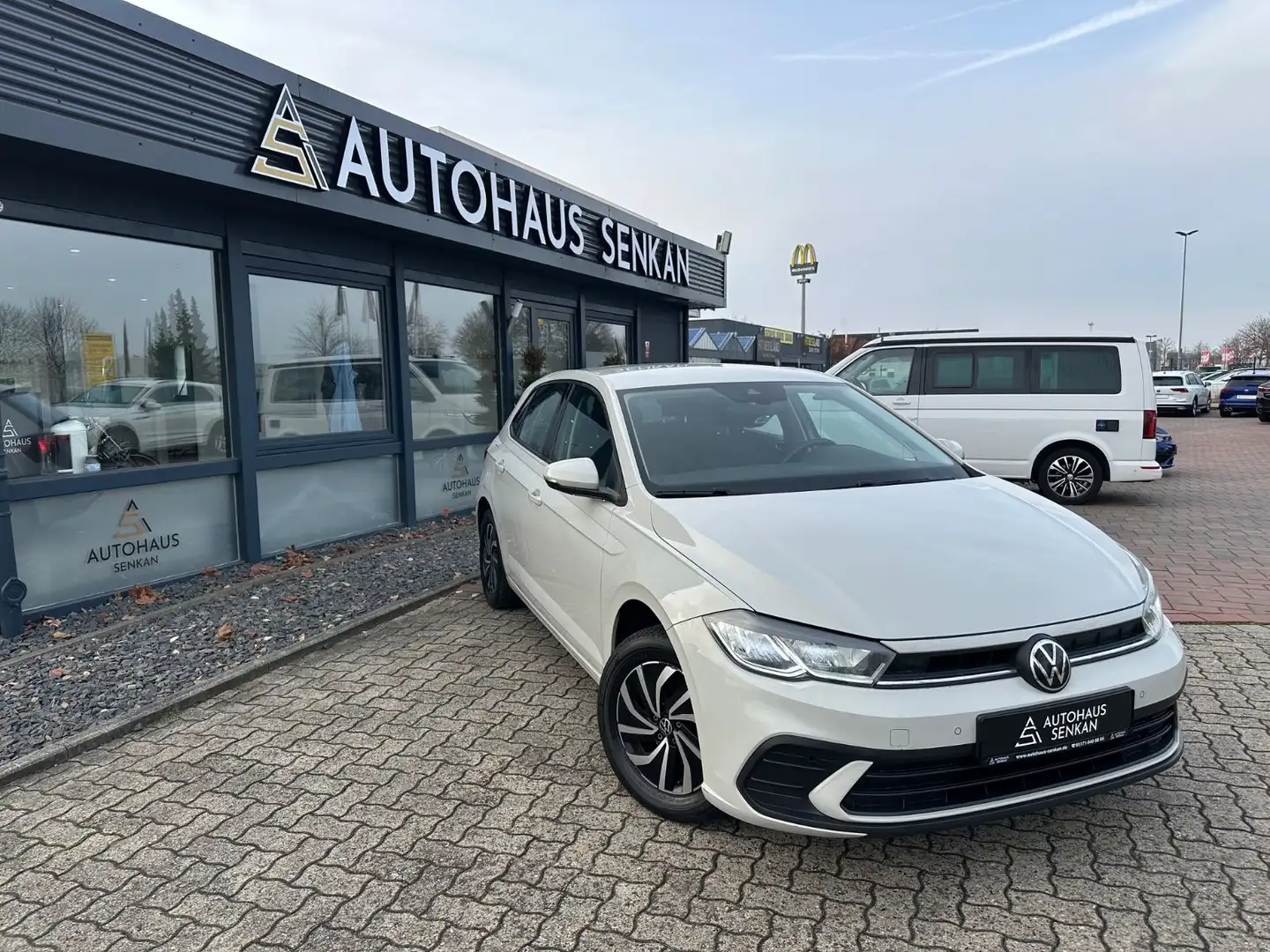 Volkswagen Polo VI 1.0 MPI Life*LED*SHZ*15"ALU*CARPLAY*VIRT Gris - 1