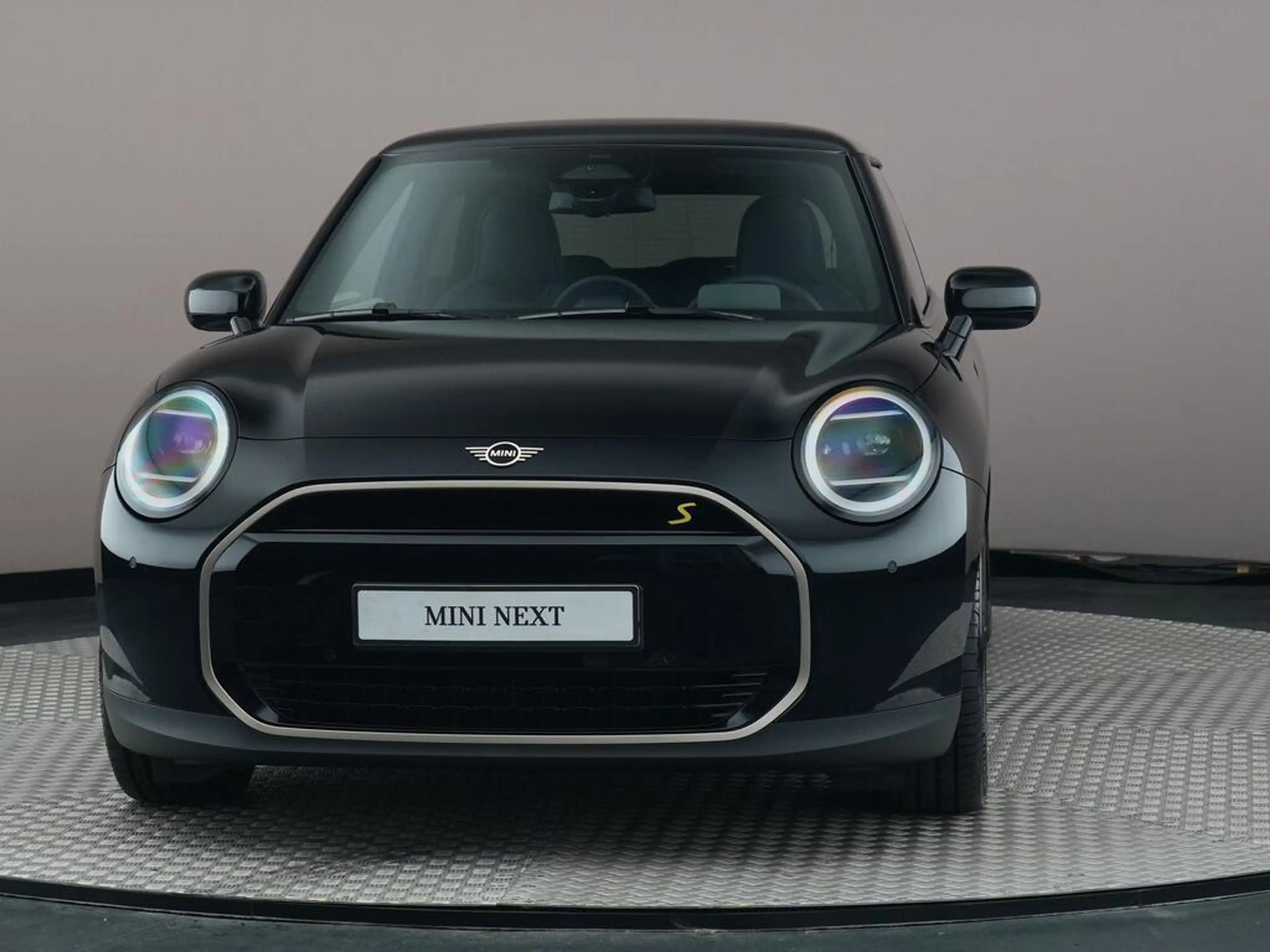MINI Cooper SE 3-Deurs Favoured M 54.2 kWh — photo 2