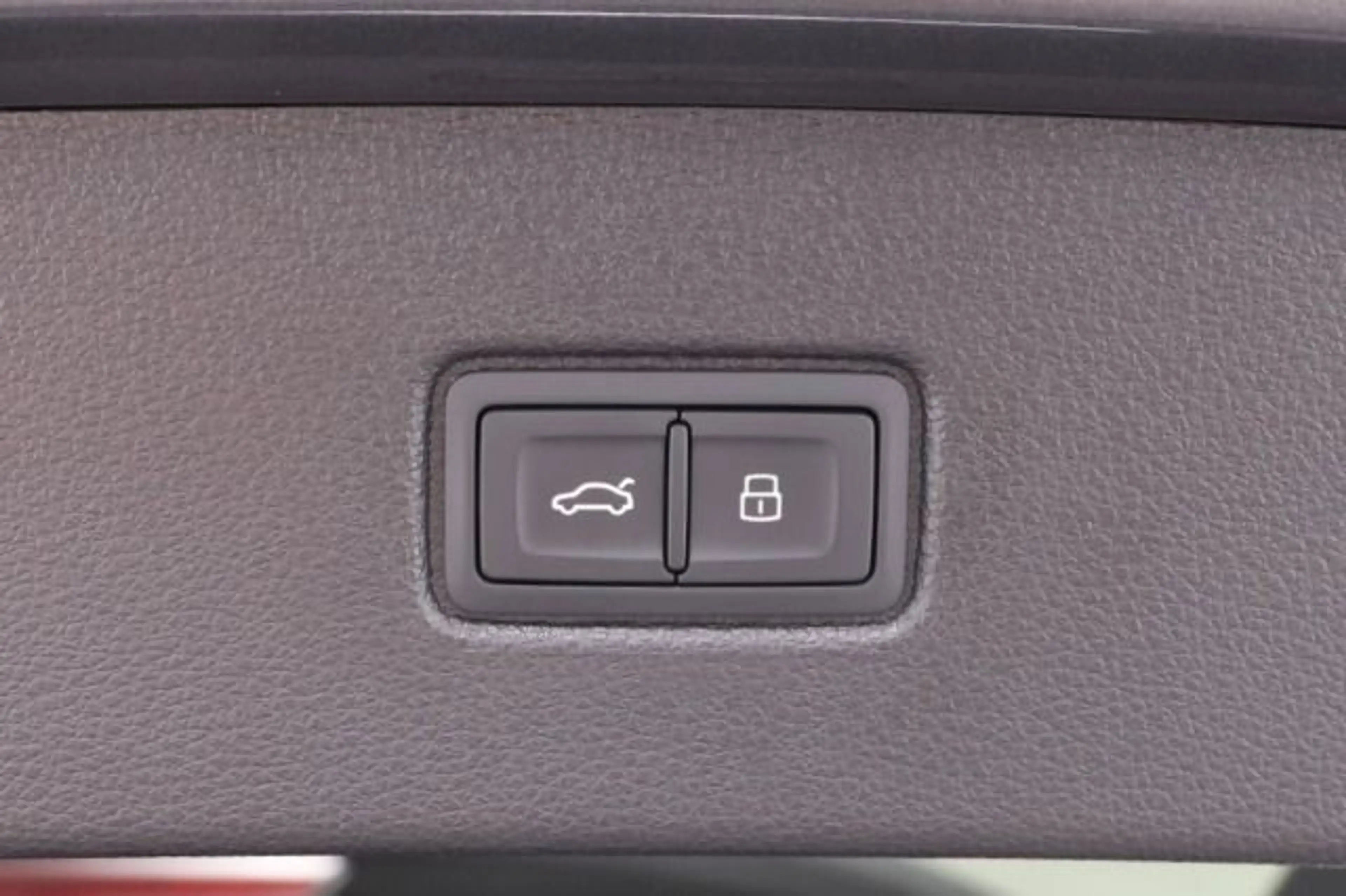 Audi SQ7 4.0 TFSI Q Tip. Matrix/Luft/ACC/360°/Navi/AH — photo 17