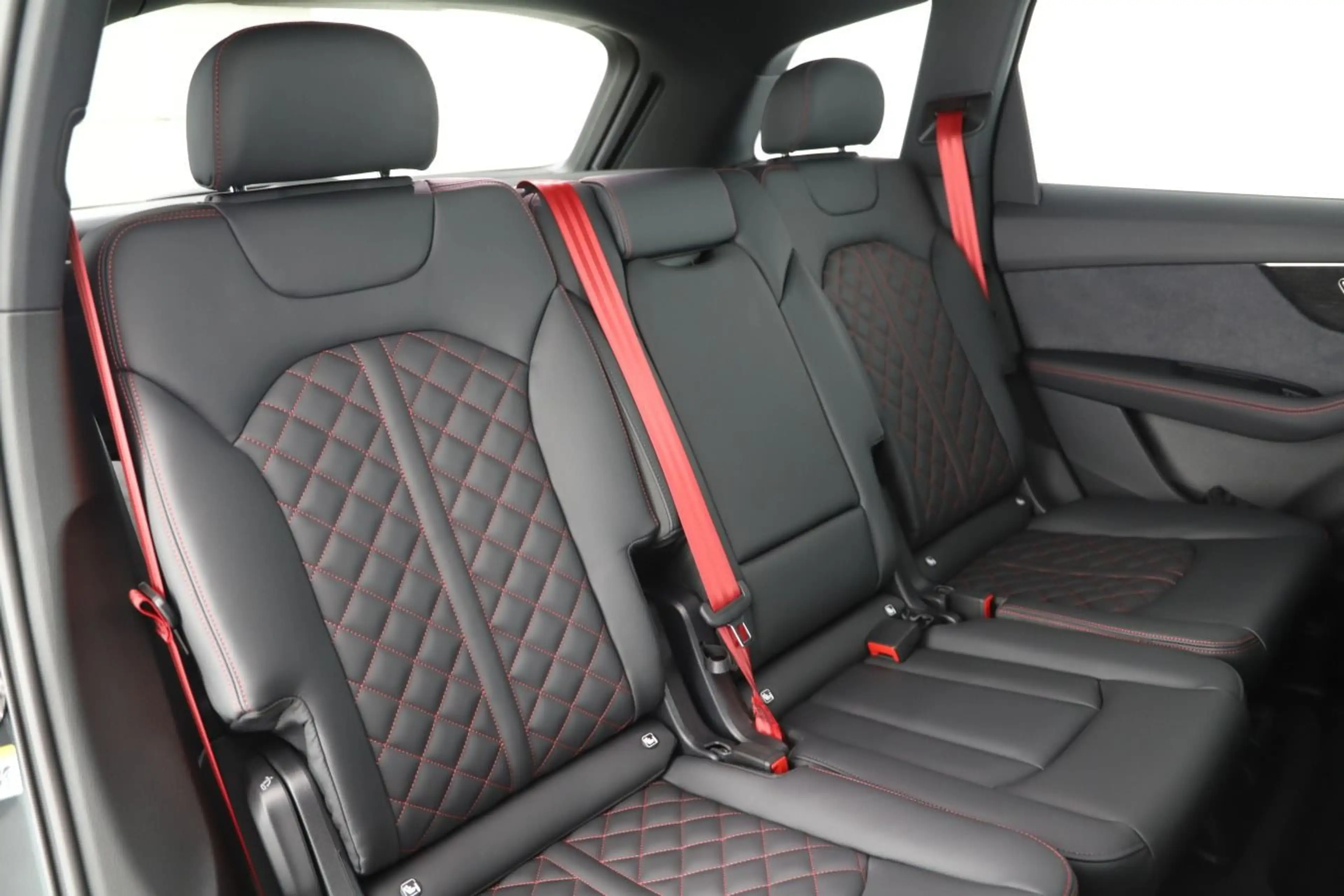 Audi SQ7 4.0 TFSI Q Tip. Matrix/Luft/ACC/360°/Navi/AH — photo 7