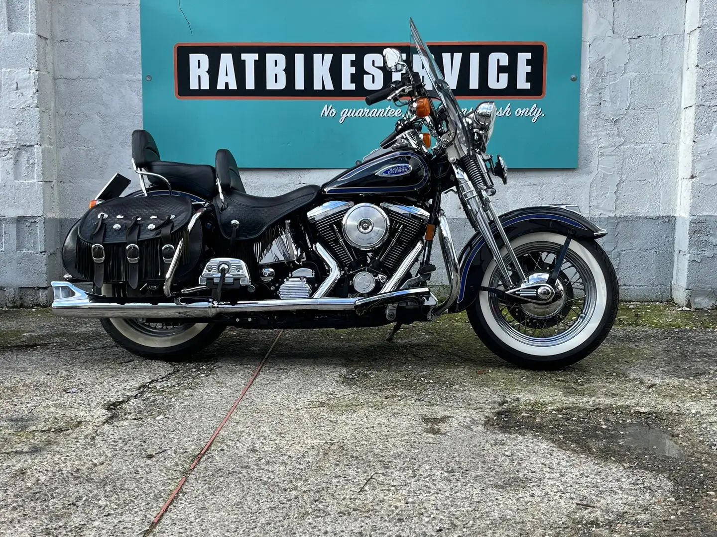 Harley-Davidson Heritage Springer Noir - 1