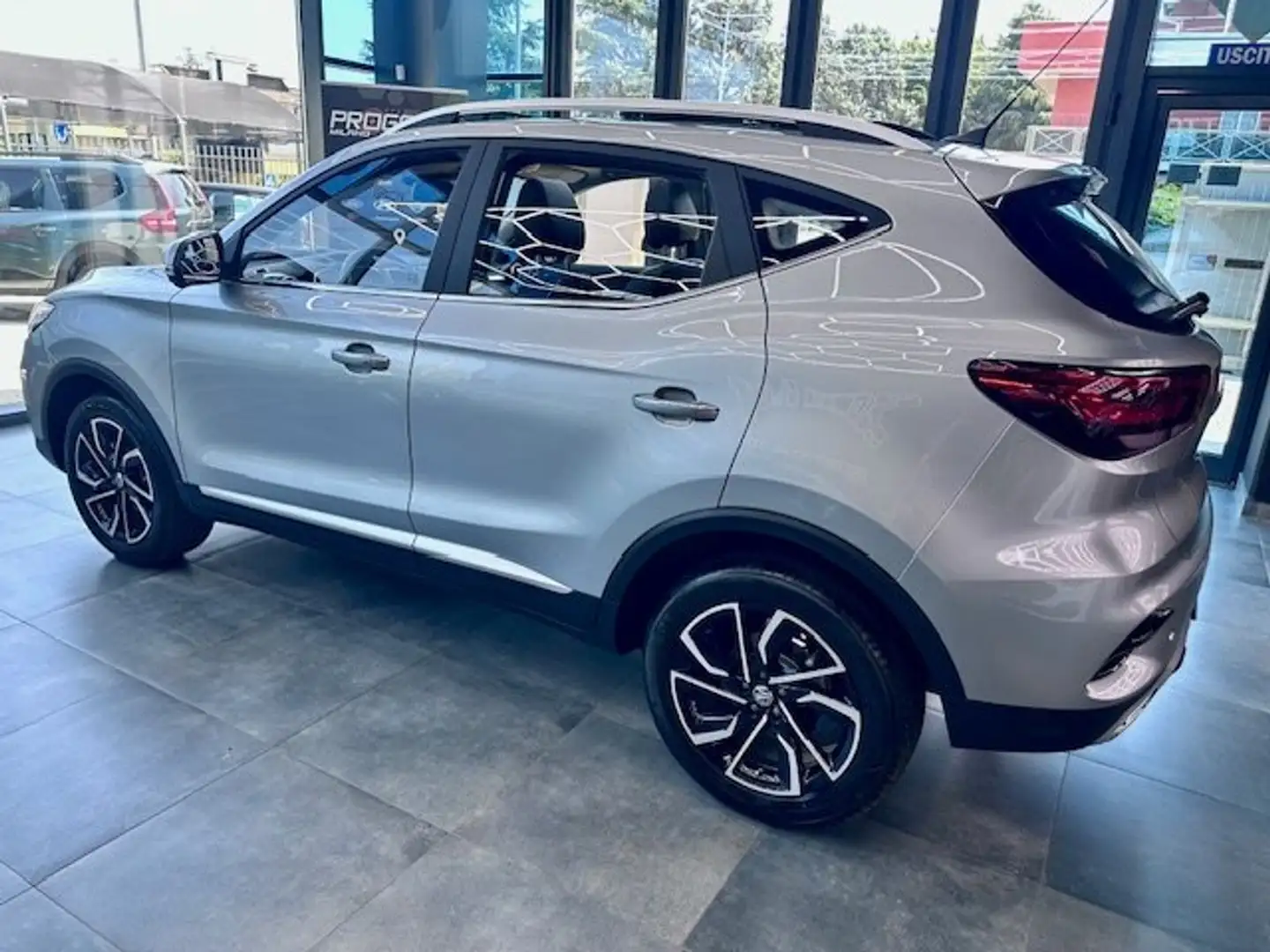 MG ZS ZS 2021 1.0 Luxury TETTO APRIBILE - GARANZ MG 2031 Argento - 2