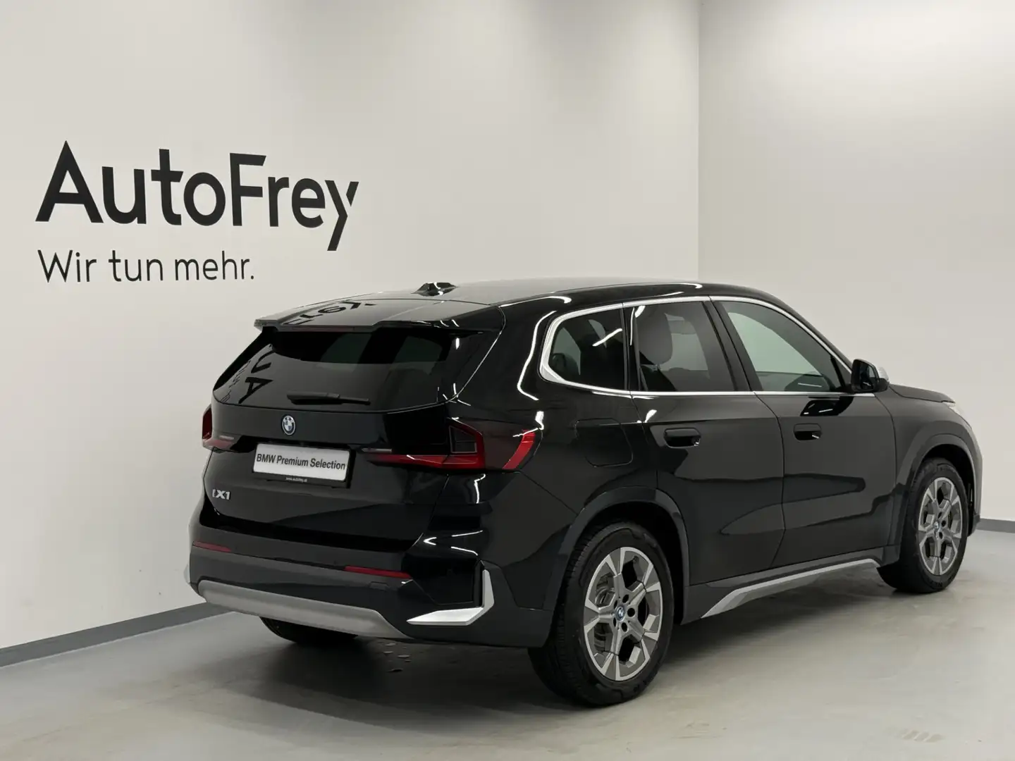 BMW iX1 xDrive30 Noir - 2