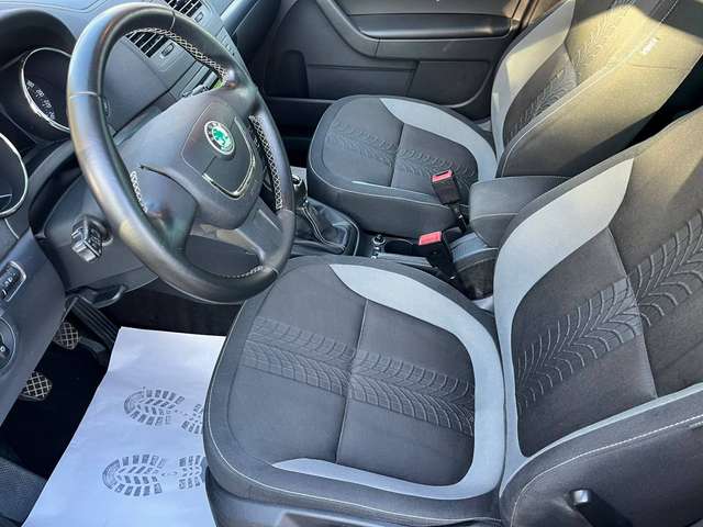 Škoda Yeti 1.2 TSI Adventure 1-Hand Ahk - Bild 9