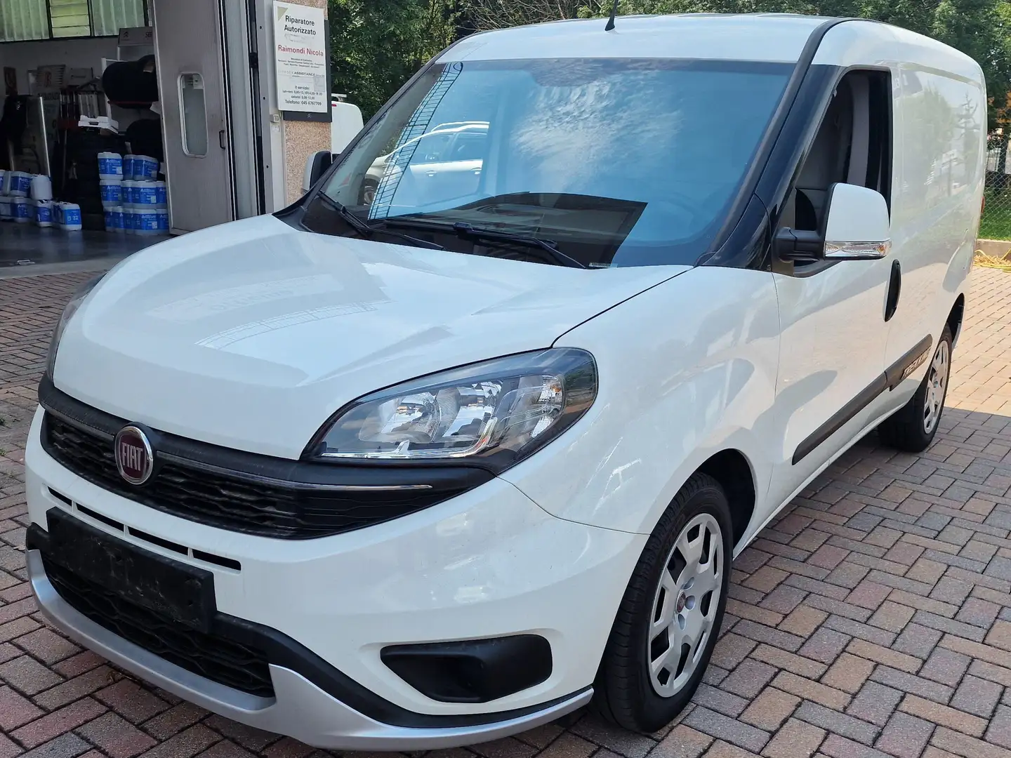 Fiat DOBLO1.6 MJT TREKKING IVA DEDUCIBILE Bianco - 1
