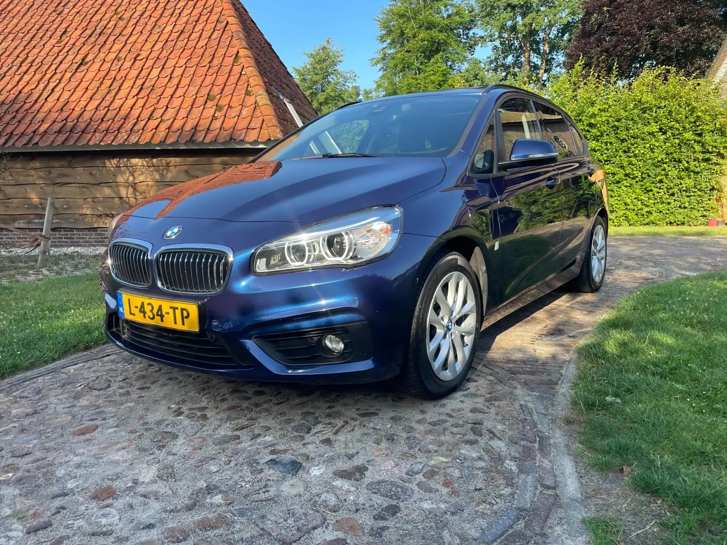 BMW 225 2-serie Active Tourer 225xe iPerformance High Exec Blauw - 1