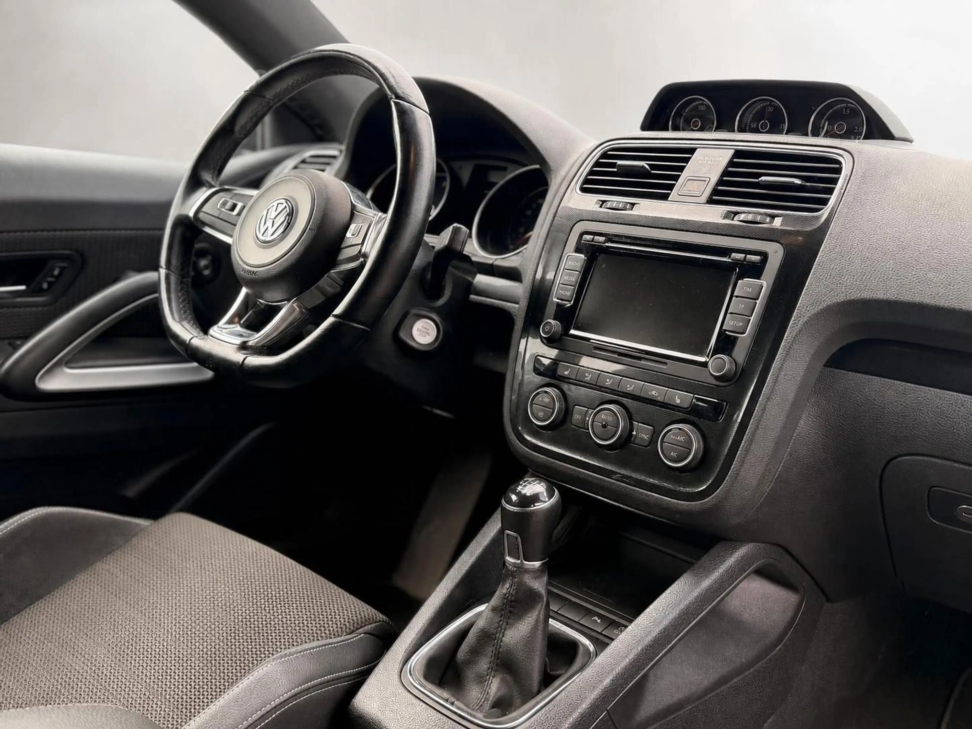 Volkswagen Scirocco 1.4 TSI BMT/Start-Stopp — photo 8