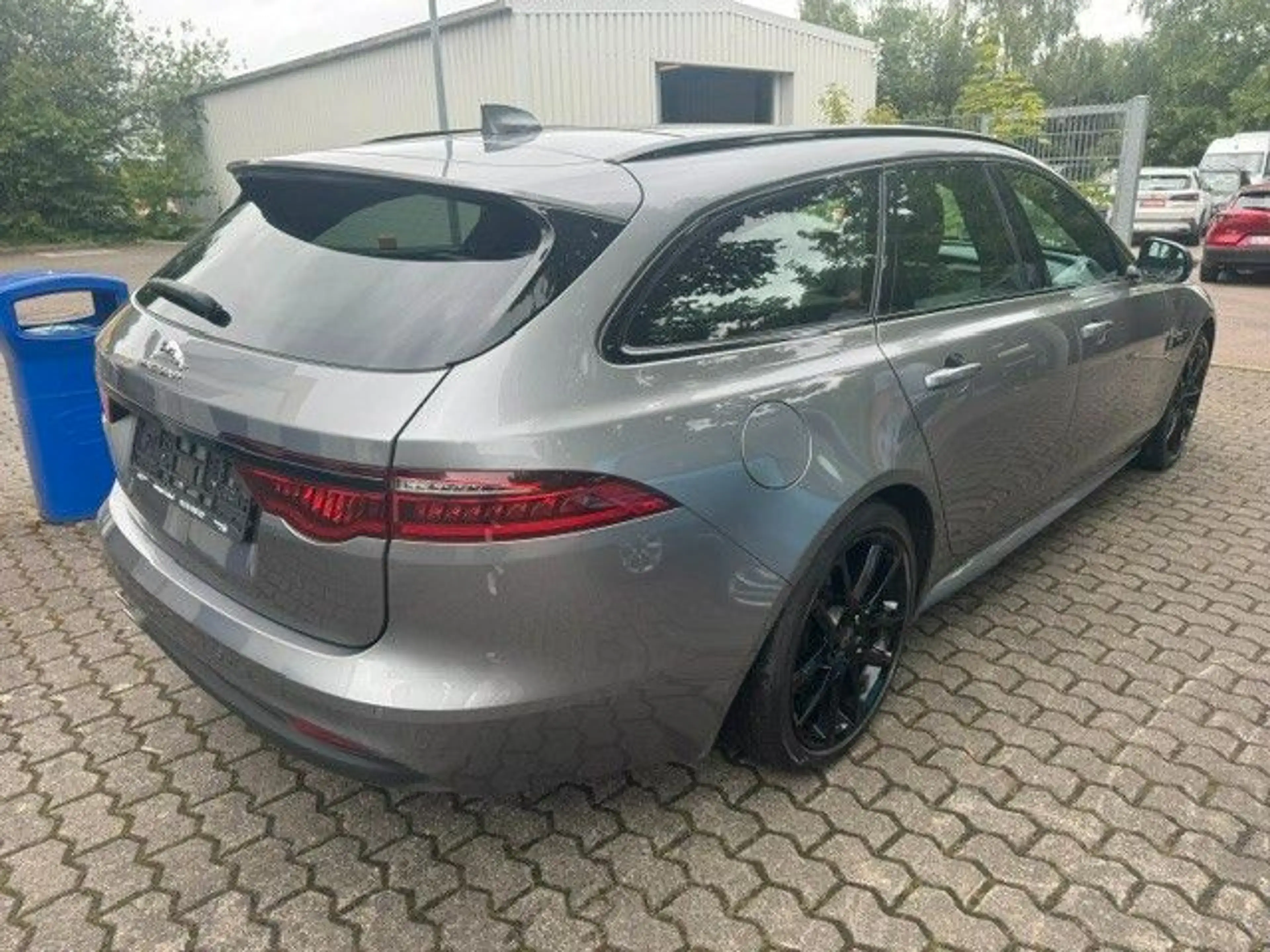 Jaguar XF 20d 180PS R-Sport Sportbrake LEDER KAMERA — photo 8