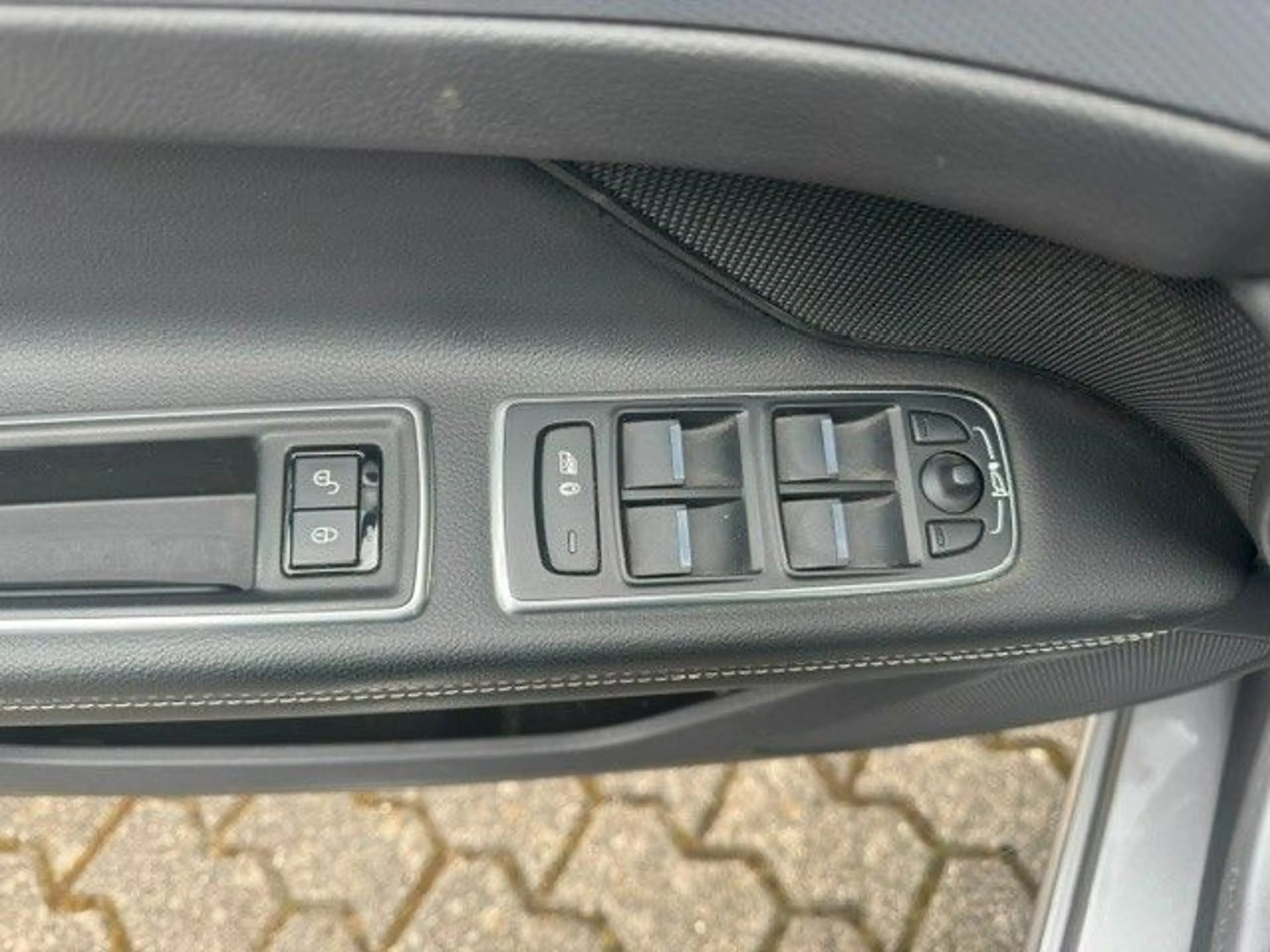 Jaguar XF 20d 180PS R-Sport Sportbrake LEDER KAMERA — photo 15