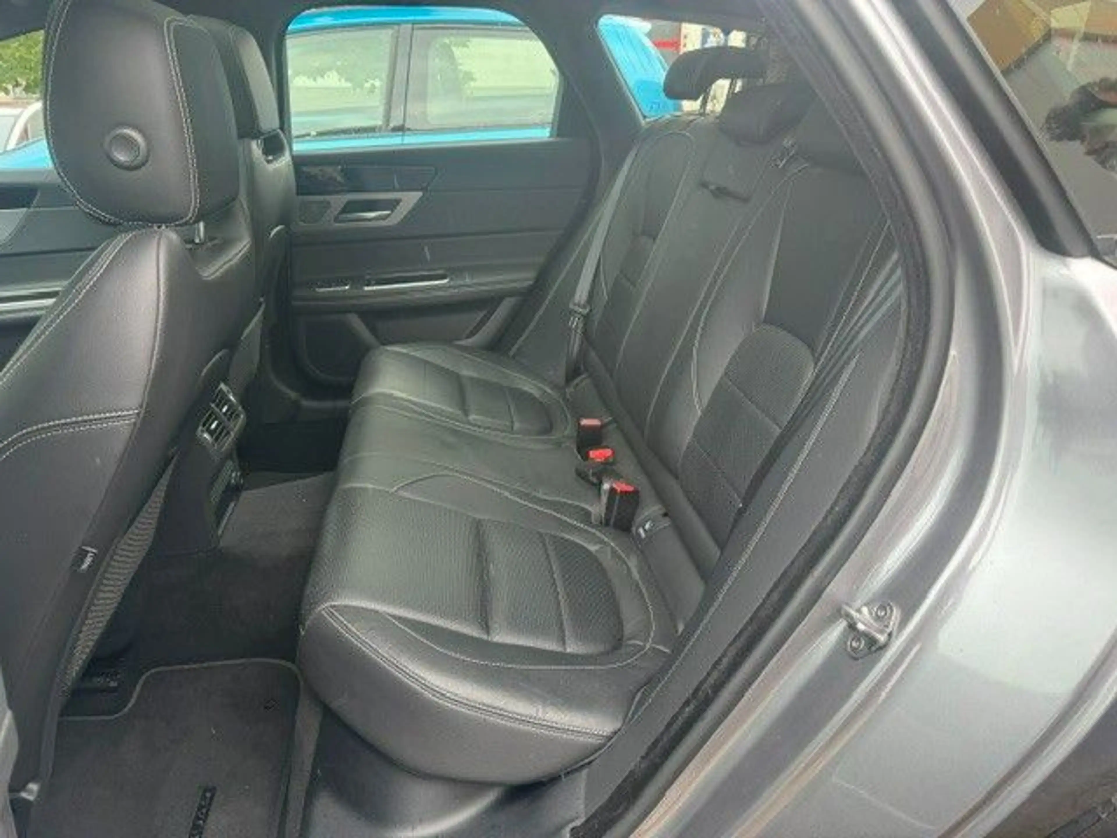 Jaguar XF 20d 180PS R-Sport Sportbrake LEDER KAMERA — photo 13