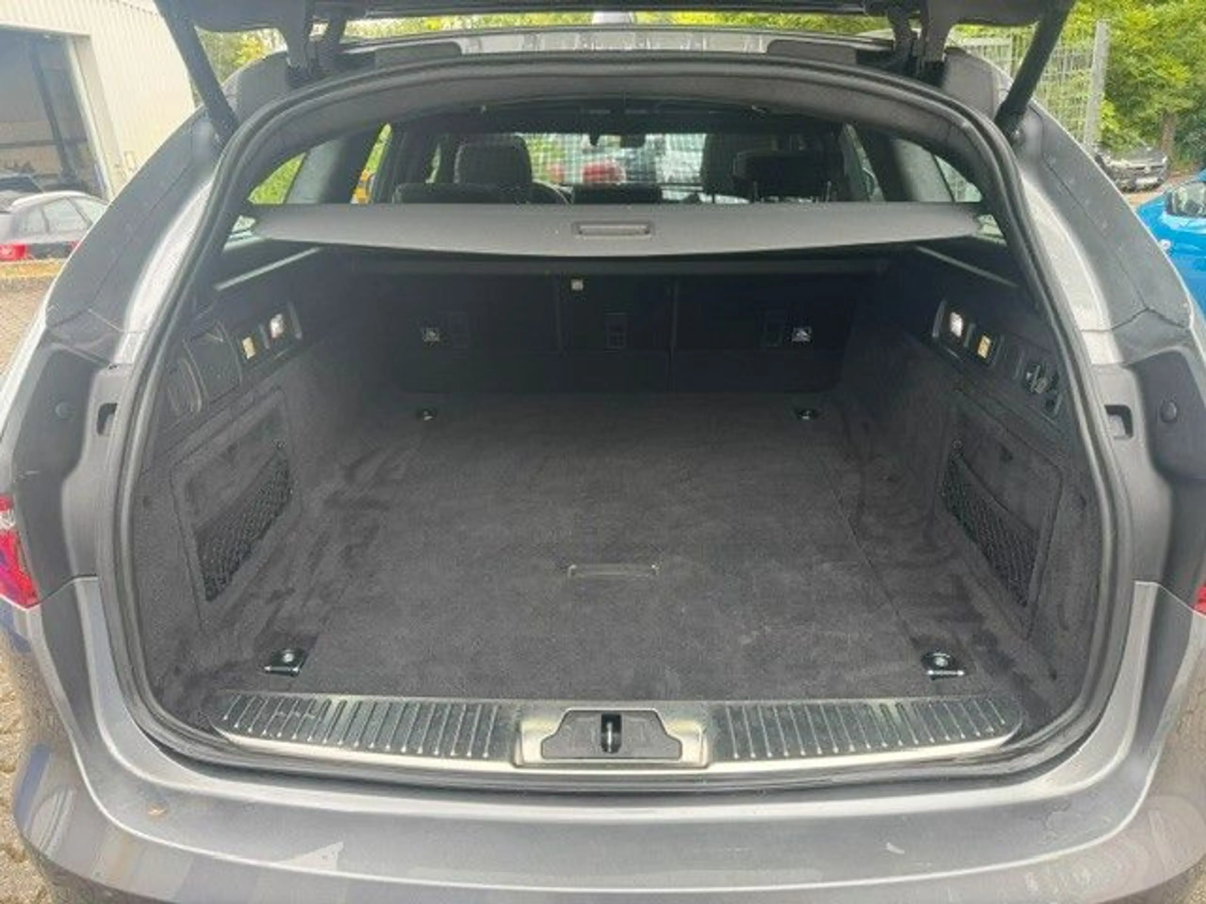 Jaguar XF 20d 180PS R-Sport Sportbrake LEDER KAMERA — photo 10