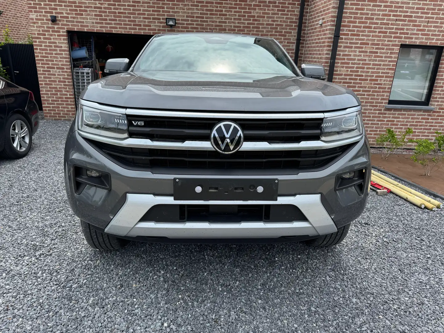 Volkswagen Amarok 3.0 V6 TDi 4Motion Style Grijs - 2