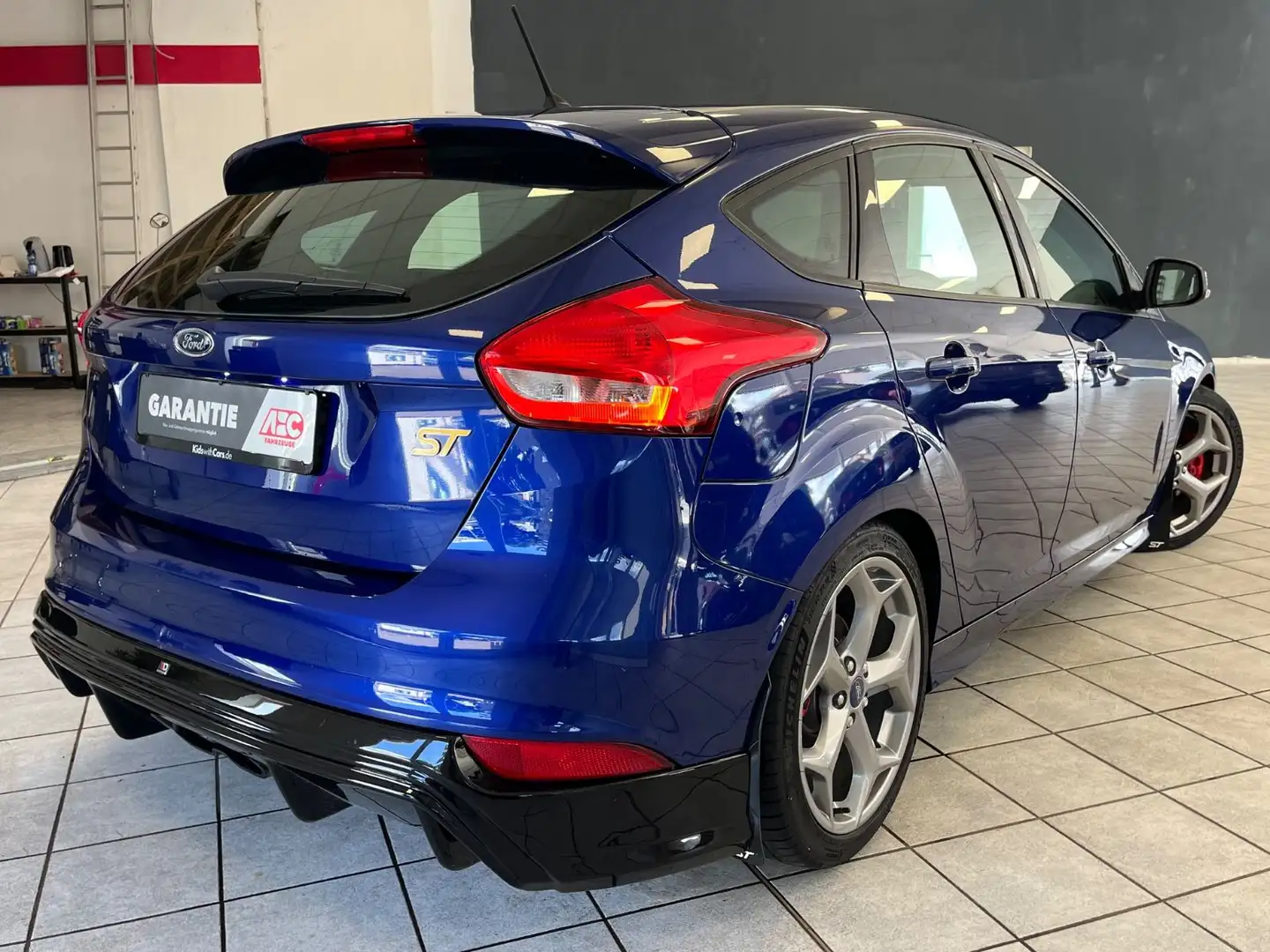Ford Focus Lim. ST Blauw - 2