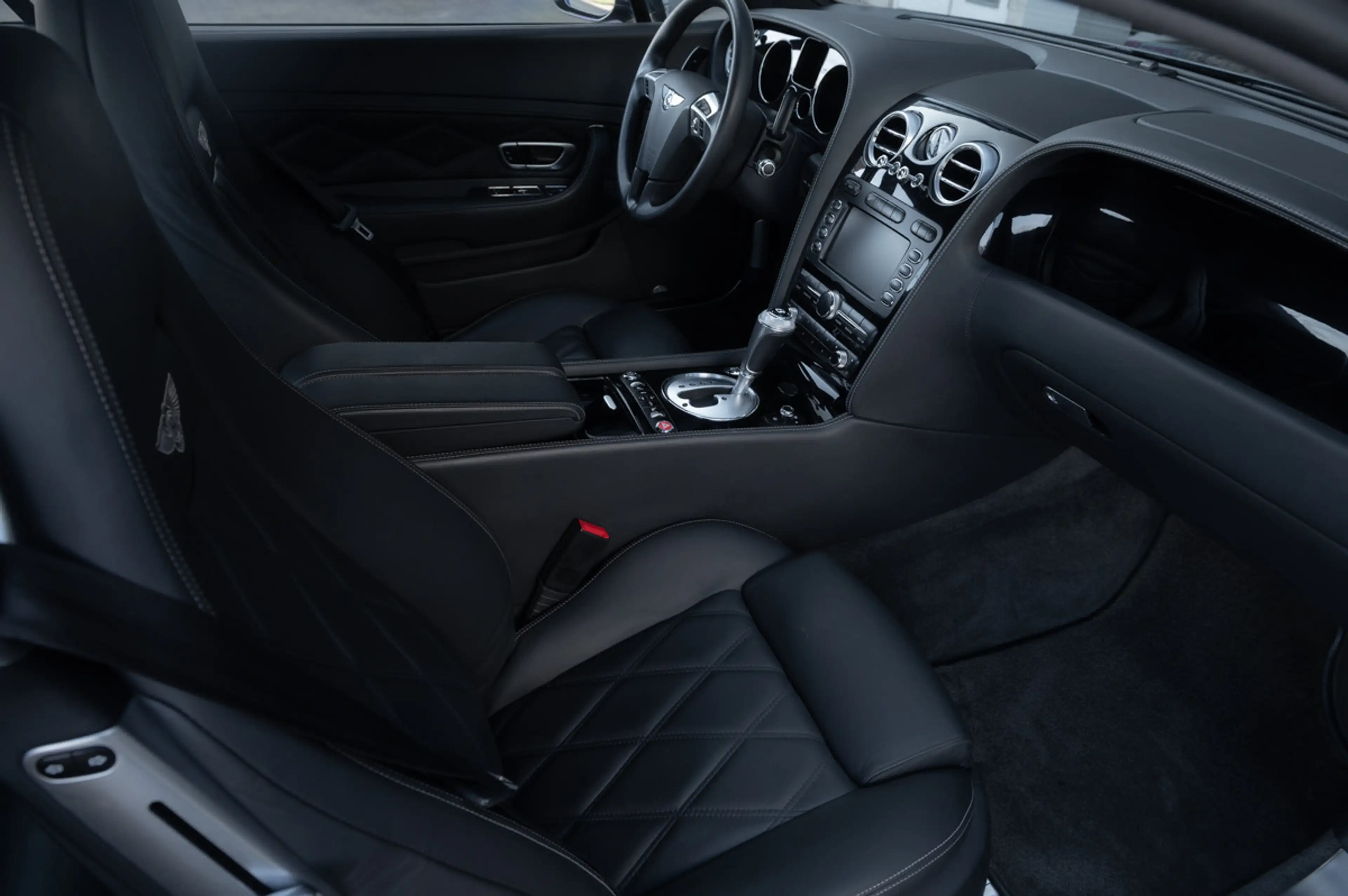 Bentley Continental 6.0 W12 Speed — photo 6