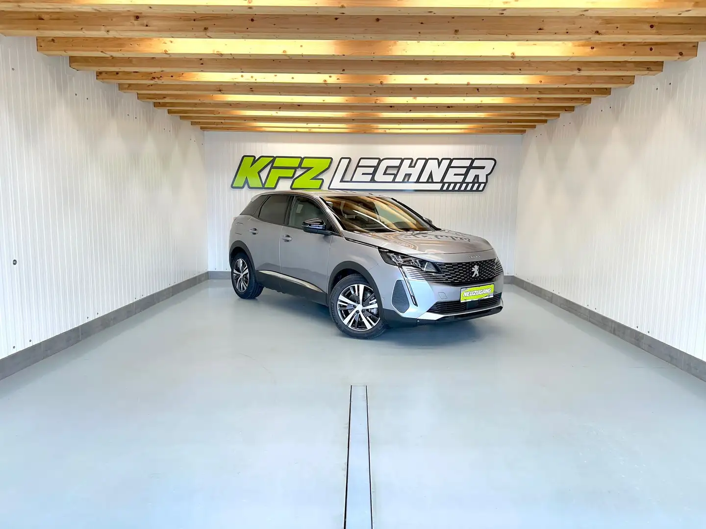 Peugeot 3008 1.6 Hybrid 180 "Allure Pack" ST-HEIZ*R-KAM*NAVI*L Grau - 1