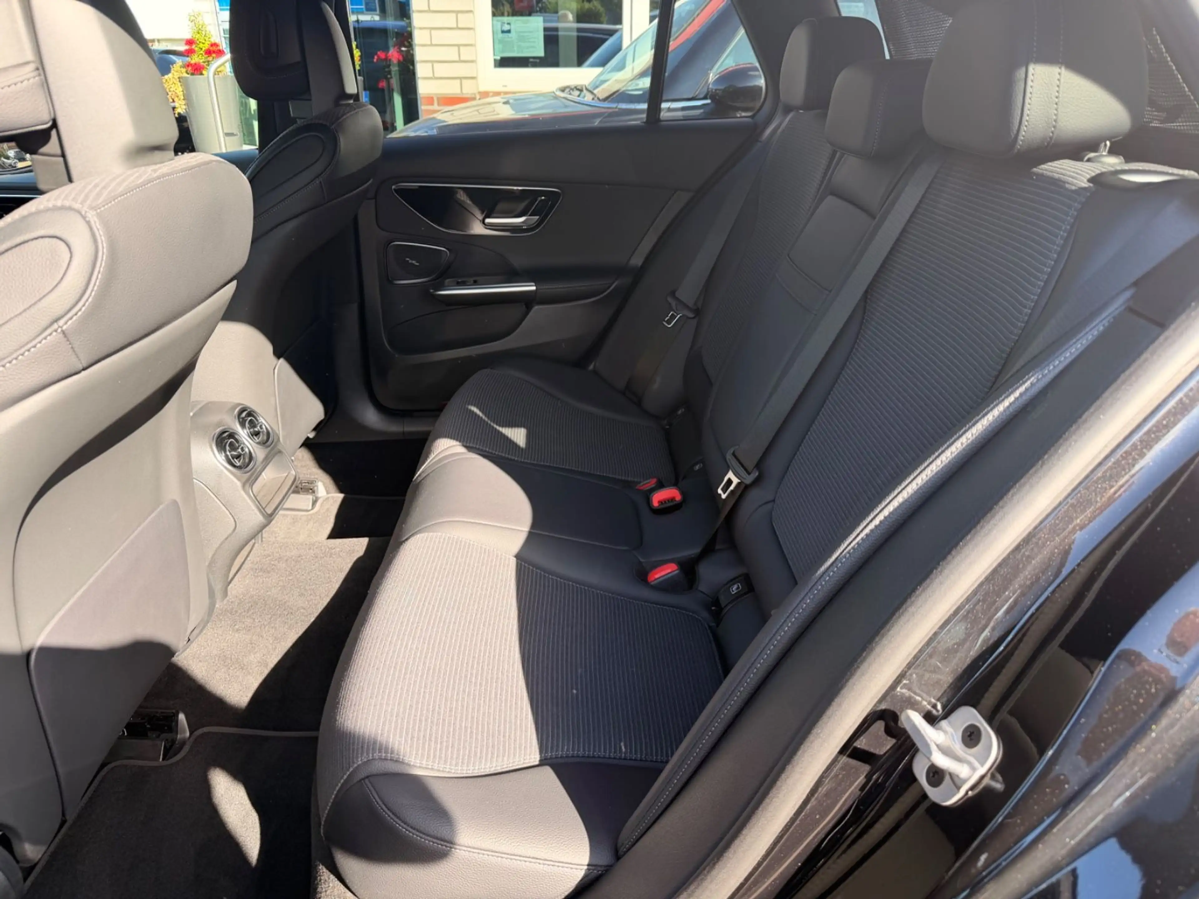 Mercedes-Benz C 200 C200 T Edition Avantg. Autom. 360° Kamera AHK — photo 12