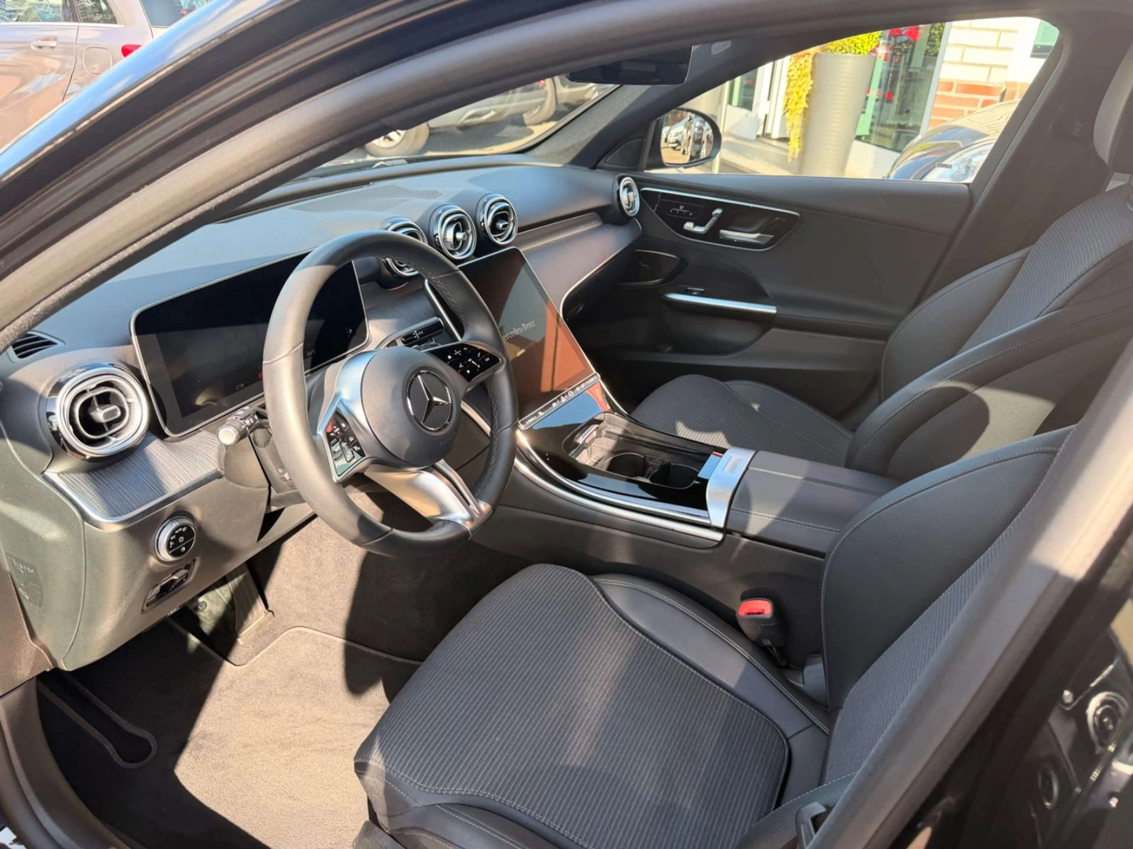 Mercedes-Benz C 200 C200 T Edition Avantg. Autom. 360° Kamera AHK — photo 11