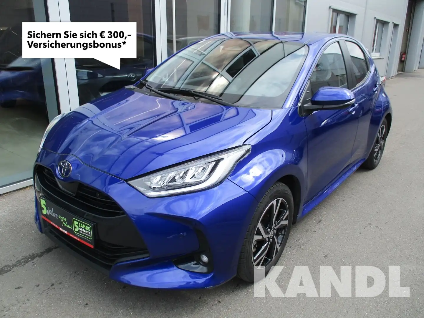 Toyota Yaris 1.5 VVT-i Hybrid Active Drive Blau - 1