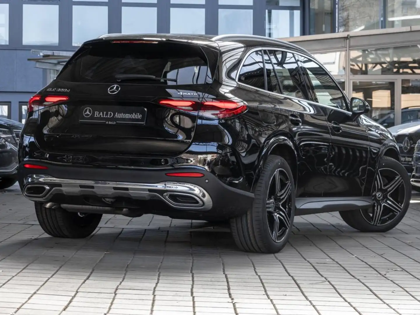 Mercedes-Benz GLC 300 d 4M AMG/Digital/Pano/AHK/360/Memory/20" Schwarz - 2