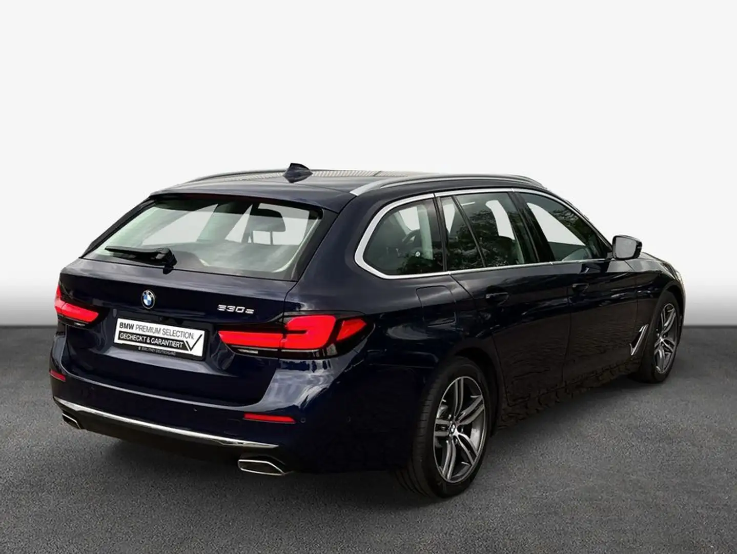 BMW 530 e Touring Aut. Luxury Line Blau - 2