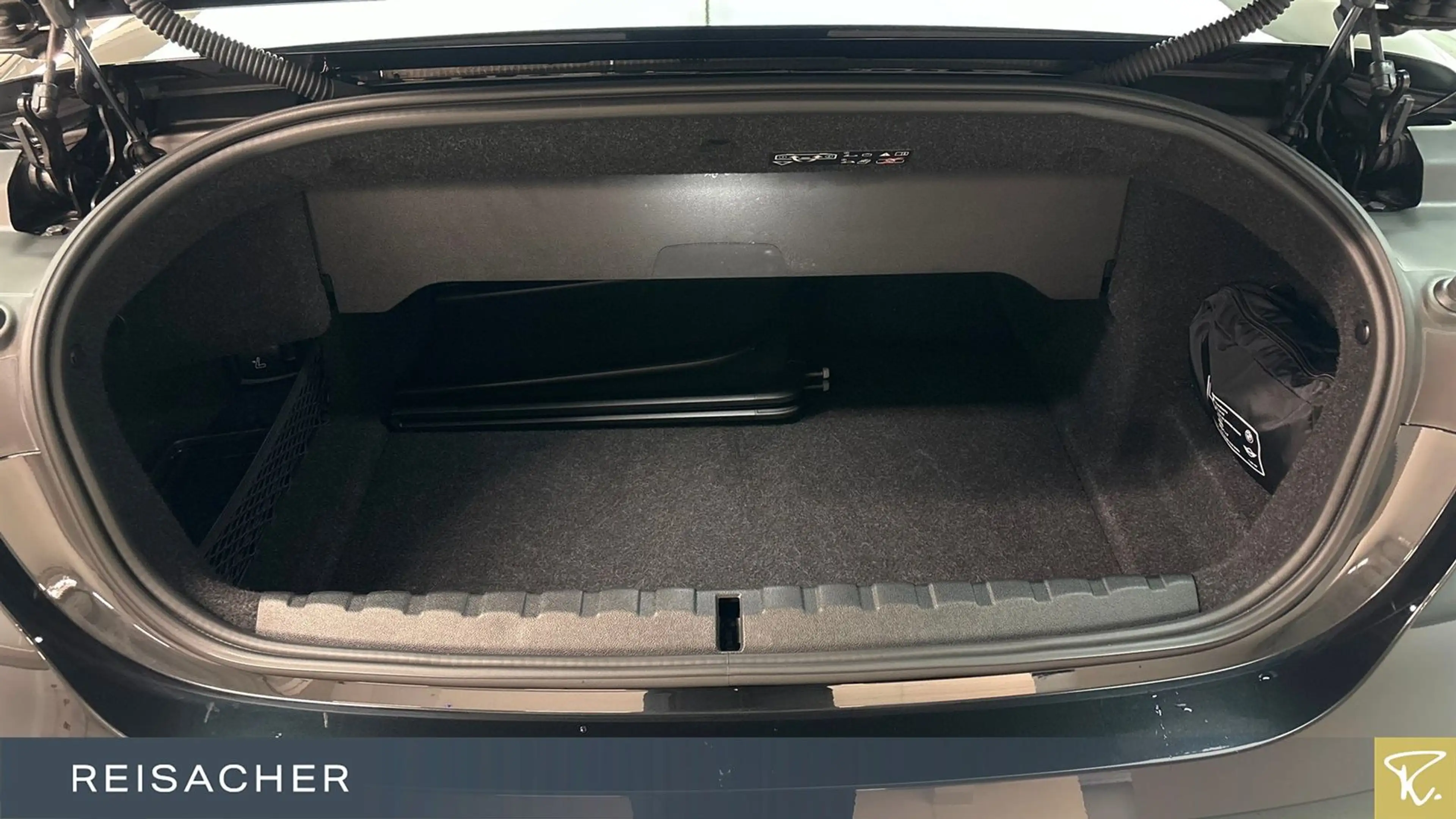 BMW 420 i A Cabrio M-Sport,DAProf,PA+,Laser,LRH,HA-KA — photo 10