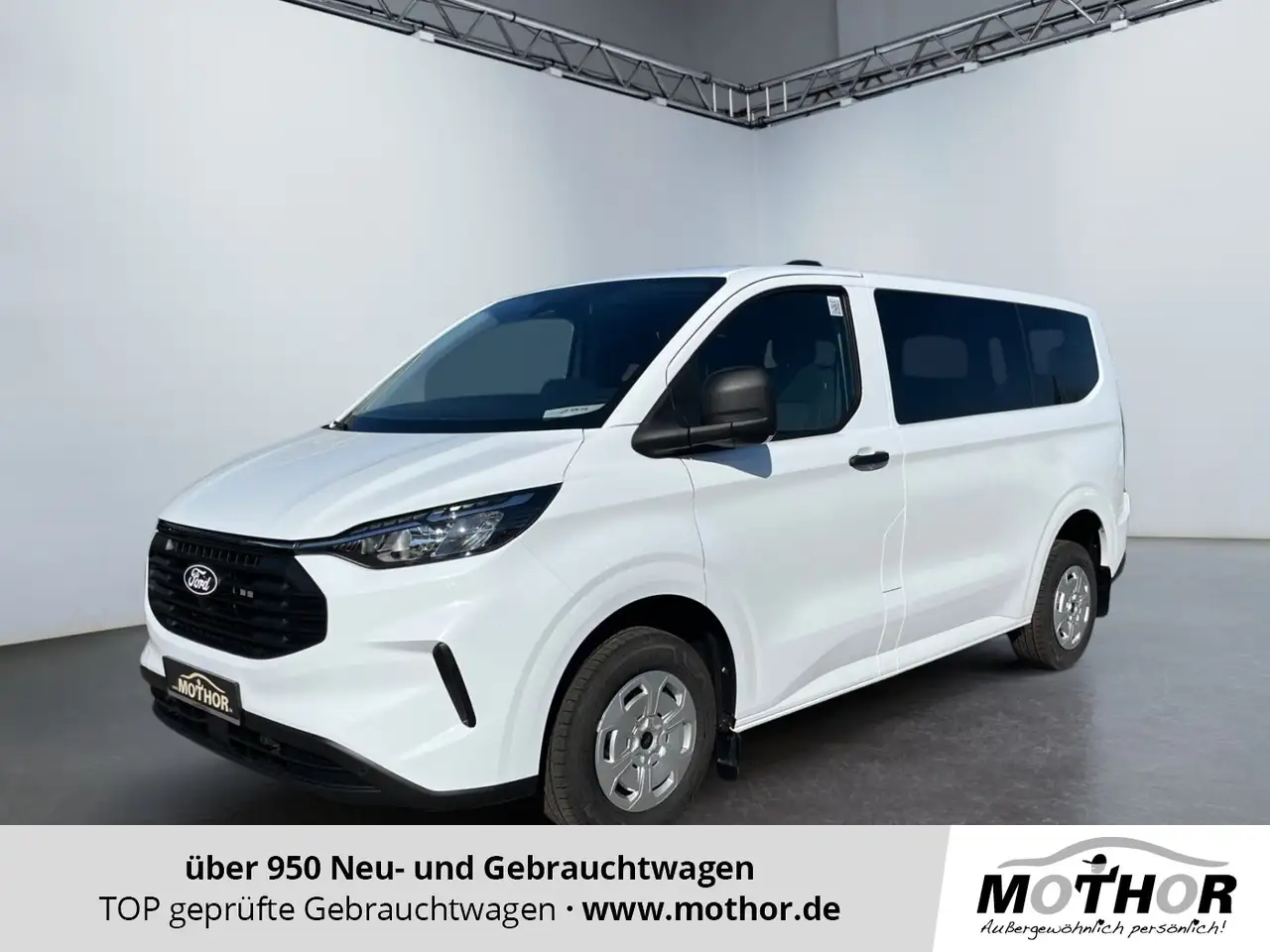 Ford Transit Custom Kombi Trend 2.0 EcoBlue 9-Sitzer — photo 1 of 15
