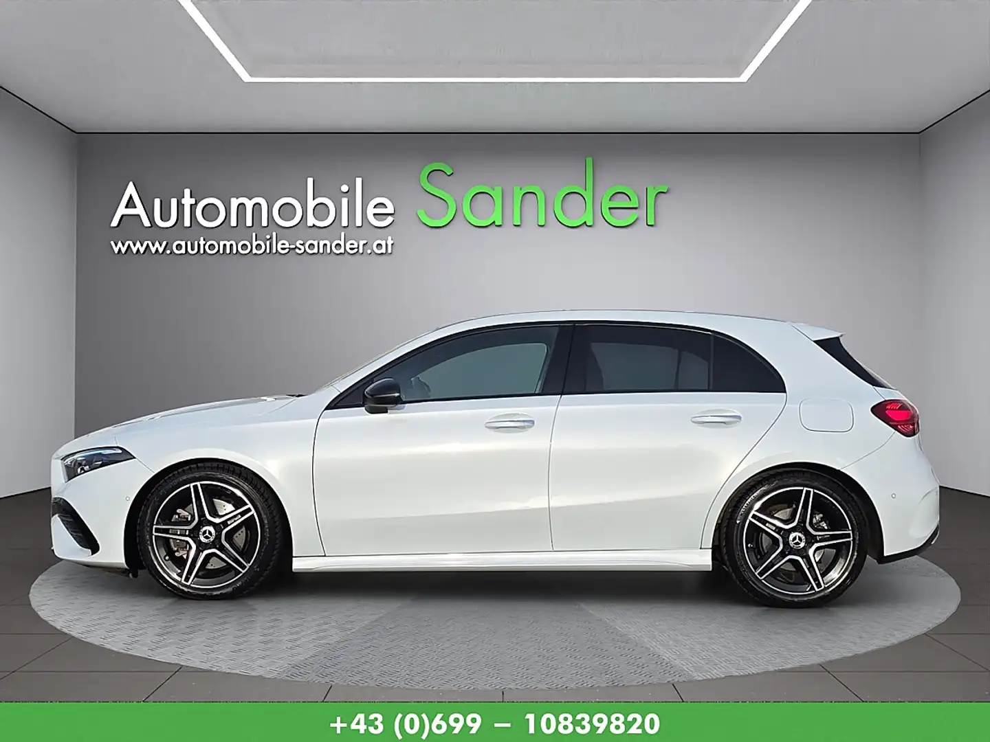 Mercedes-Benz A 220 48V 4MATIC Aut. AMG SPORT/NIGHT *PREMIUMPAKET* Weiß - 2