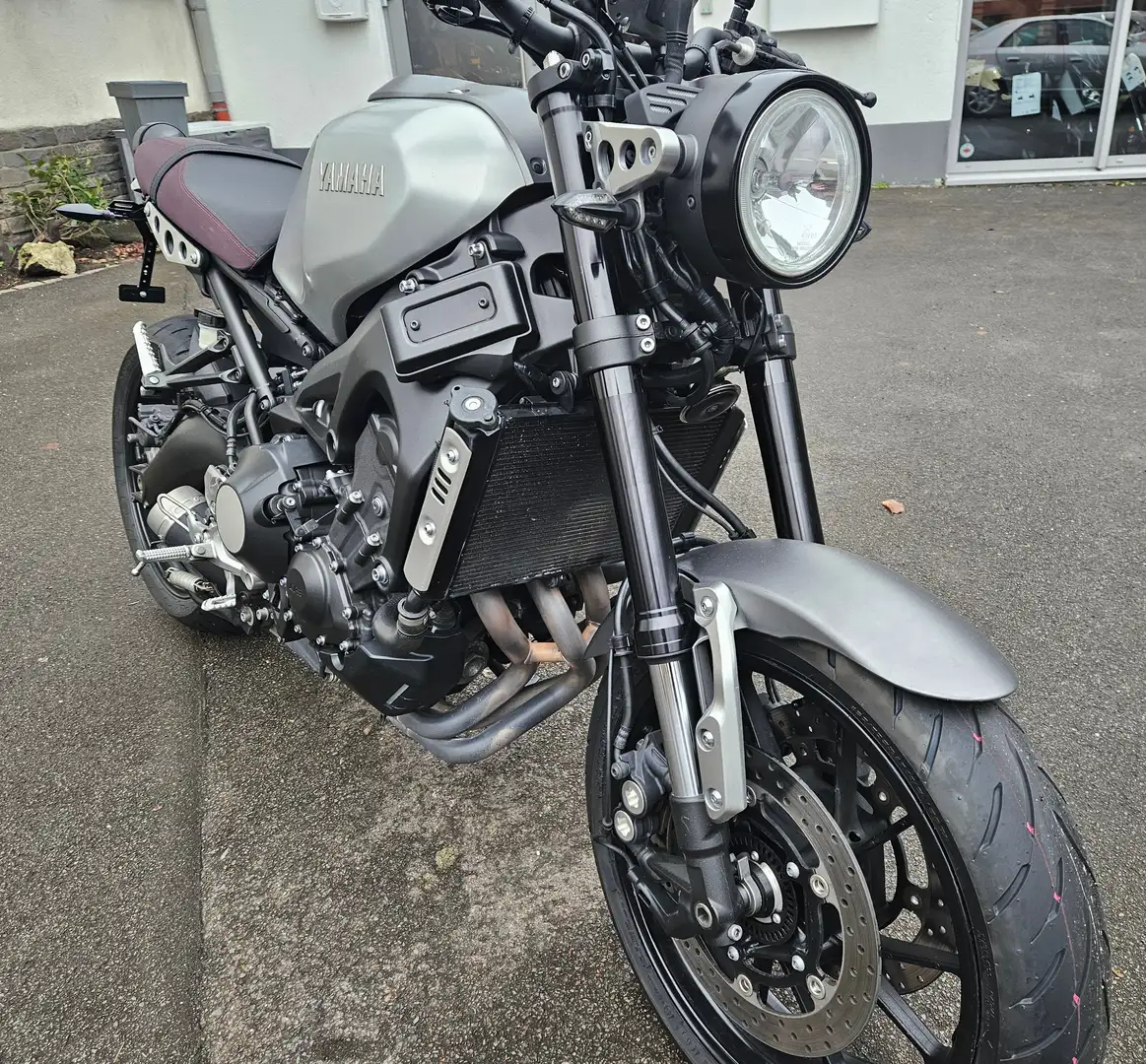 Yamaha XSR 900 RN43 Argintiu - 2