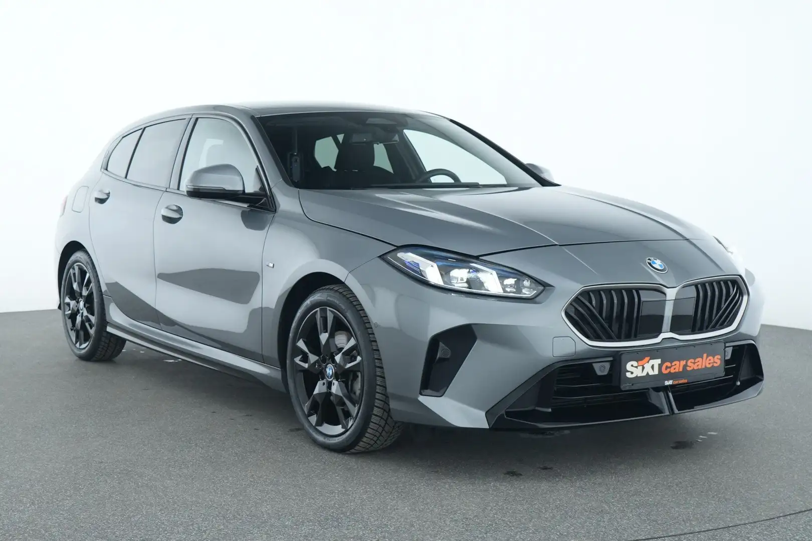 BMW 118 d M Sport ad.LED|Aktiv|ACC|S-&LR-HZ|PA+Kamera Grau - 1