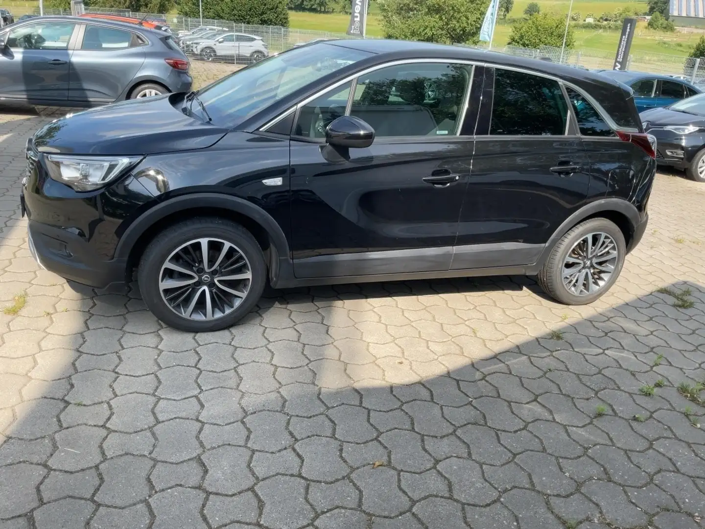 Opel Crossland X X Schwarz - 2