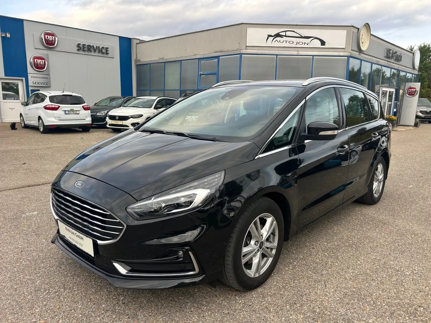 Ford S-Max Titanium, TOP Zustand, TOP Ausstattung, AHK,... Schwarz - 1