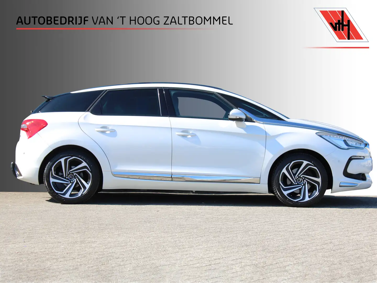 Citroen DS5 1.6 THP 165pk Chic LEDER MEMORY PANORAMADAK NAVI T Bílá - 1