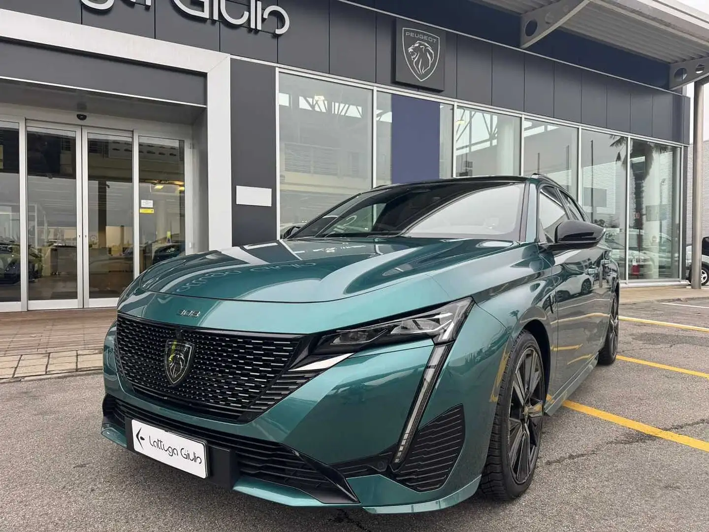 Peugeot 308 3ª serie BlueHDi 130 S&S EAT8 SW GT Vert - 2