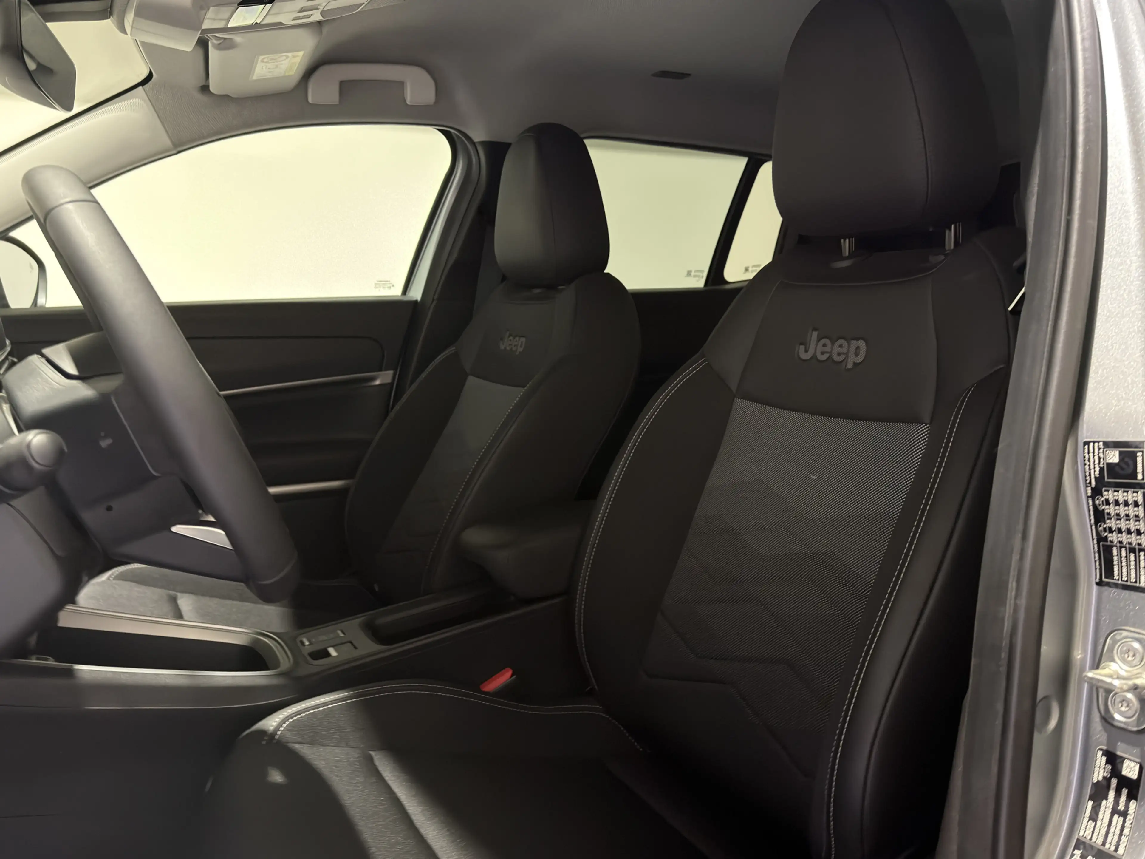 Jeep Avenger Altitude 54 kWh | Warmtepomp | Keyless | Stoelen v — photo 14