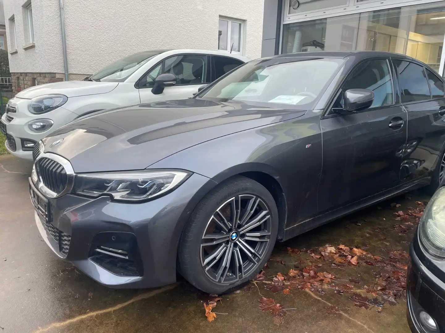 BMW 320 3 Limousine 320 d xDrive M Sport Grijs - 2