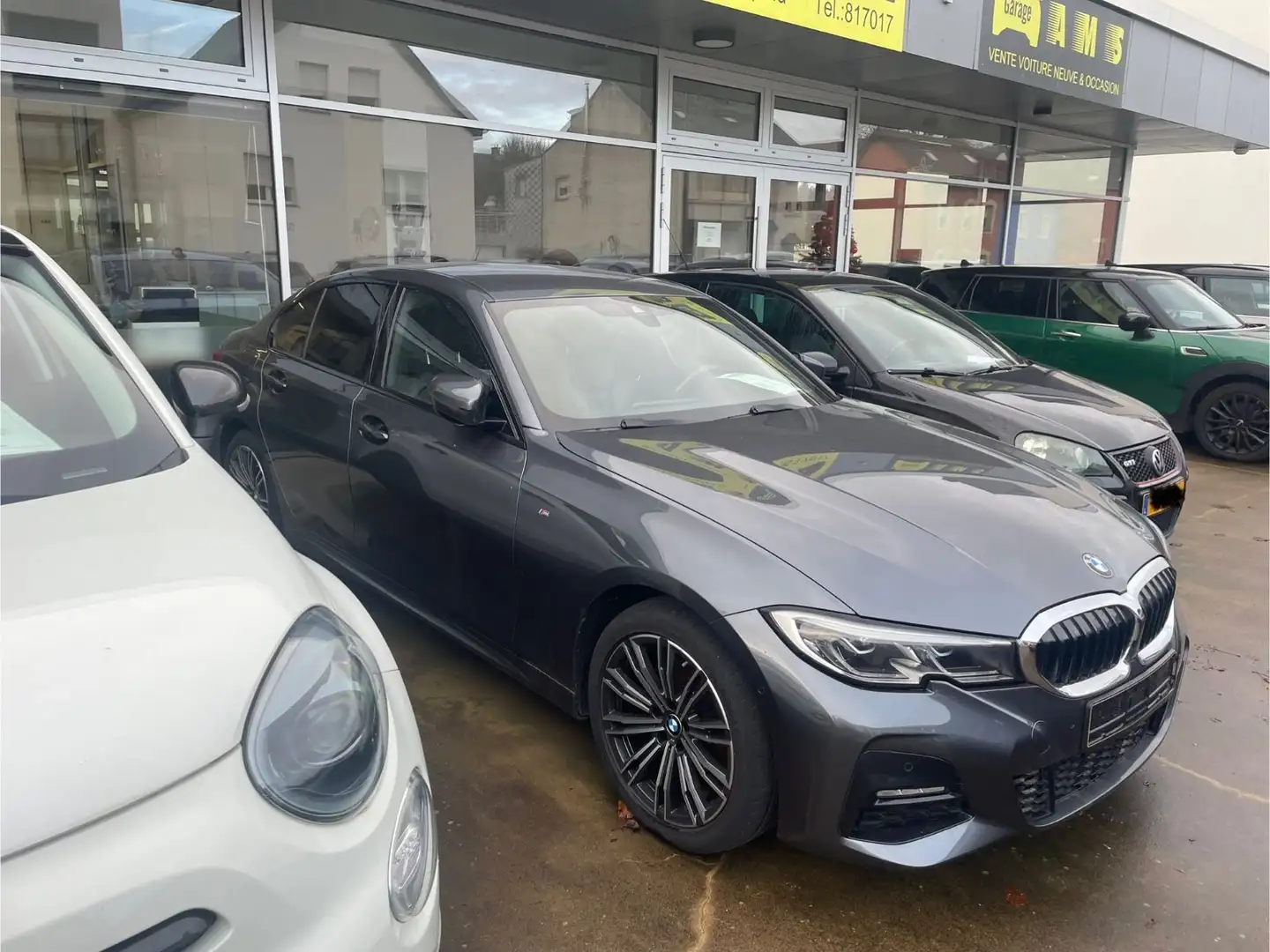 BMW 320 3 Limousine 320 d xDrive M Sport Grijs - 1